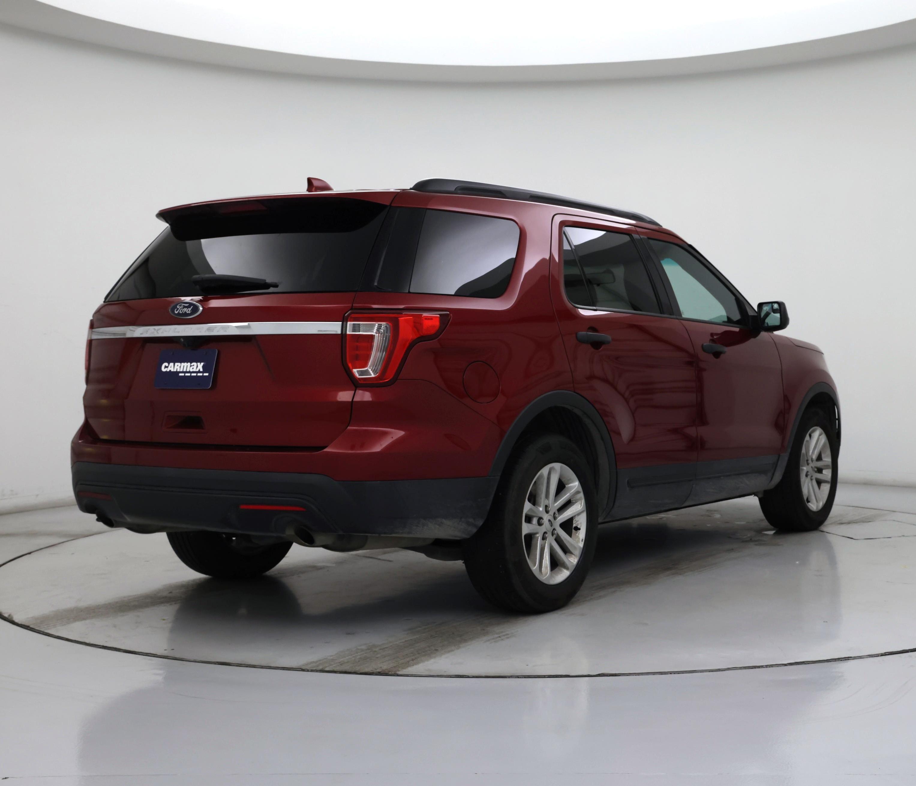 Thumbnail: 2016 Ford Explorer - 8