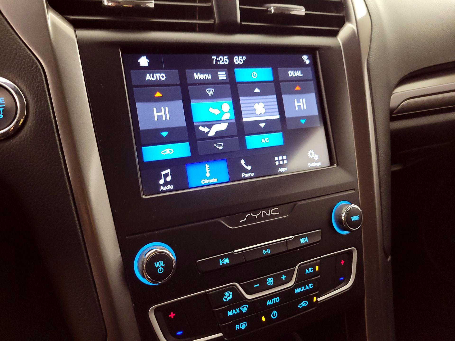 Thumbnail: 2019 Ford Fusion - 16