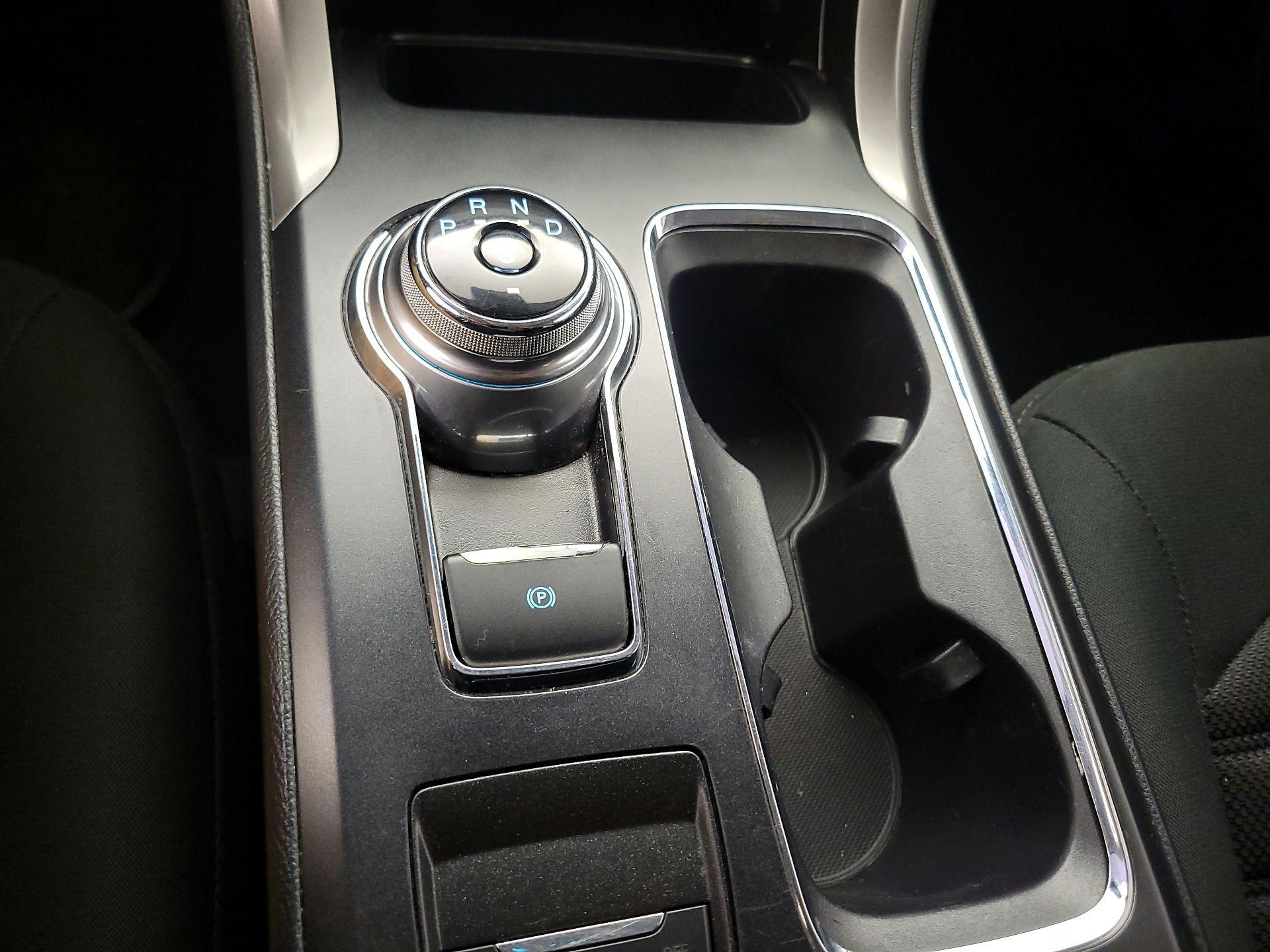 Thumbnail: 2019 Ford Fusion - 17