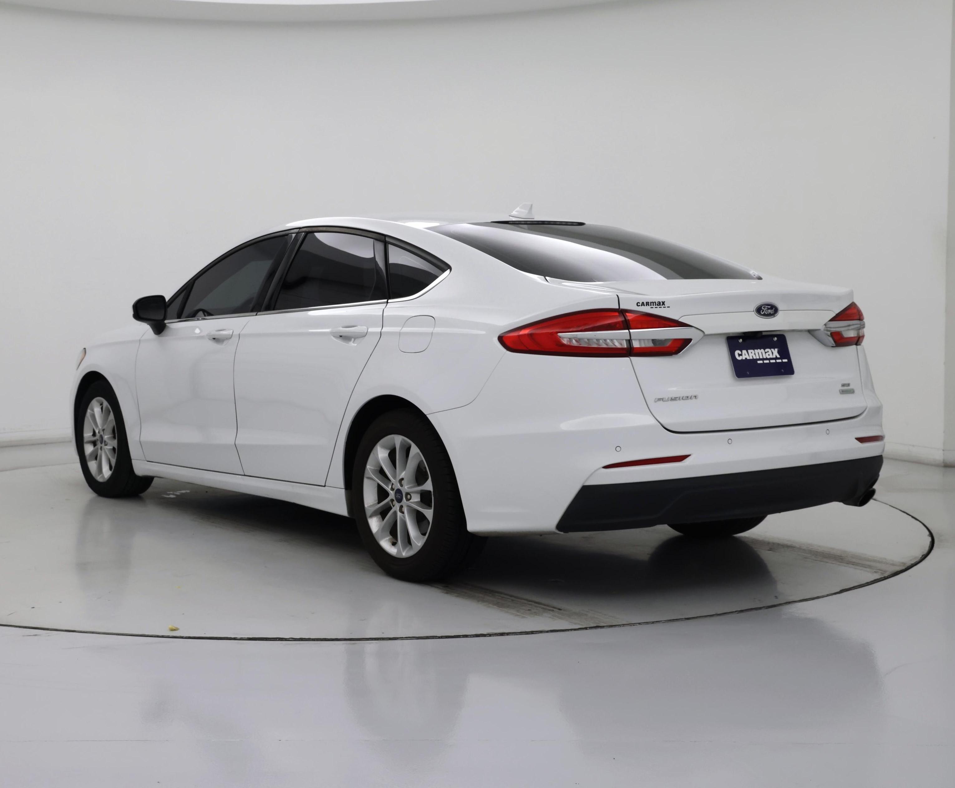 Thumbnail: 2019 Ford Fusion - 2