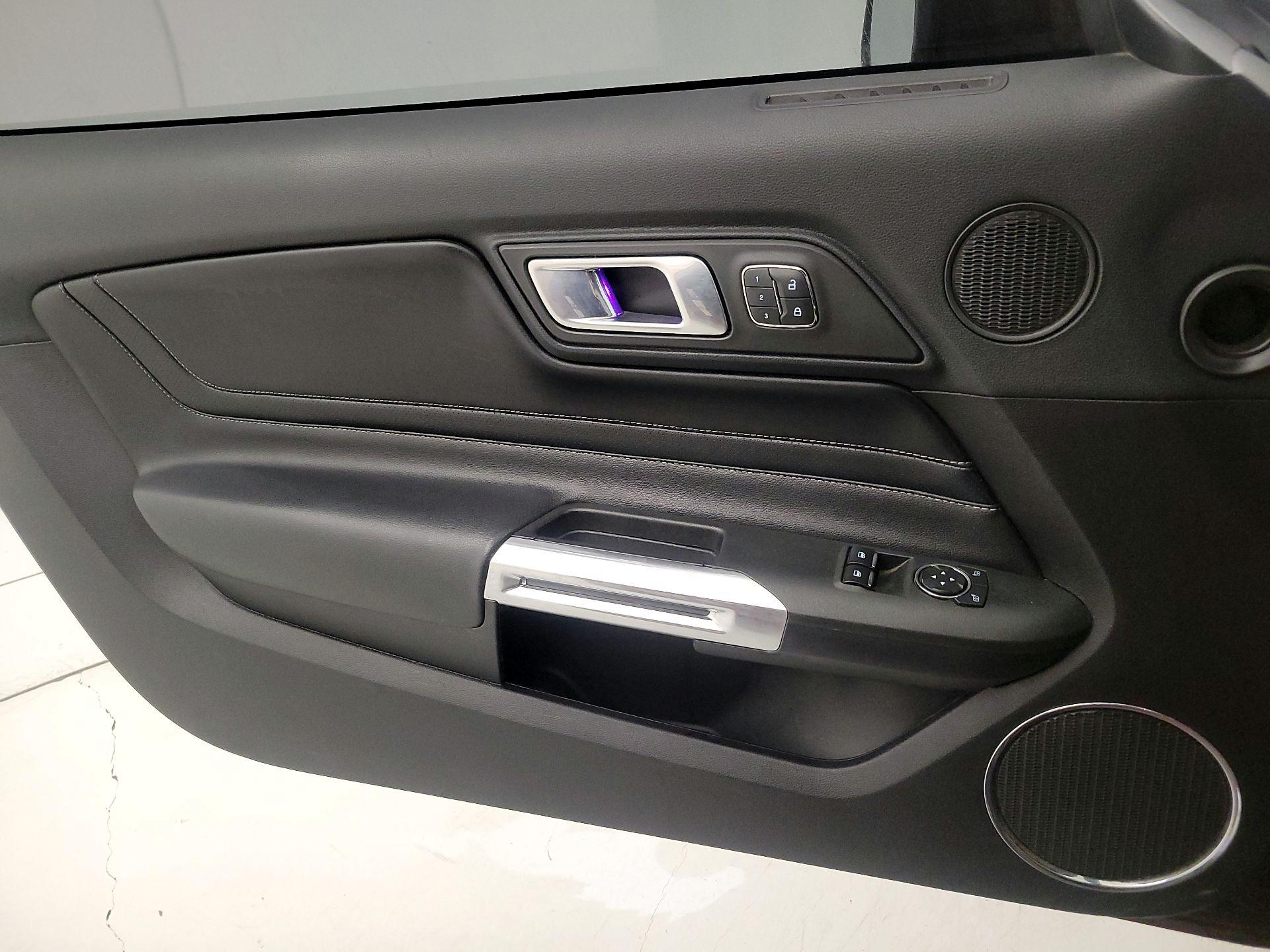 Thumbnail: 2018 Ford Mustang - 12