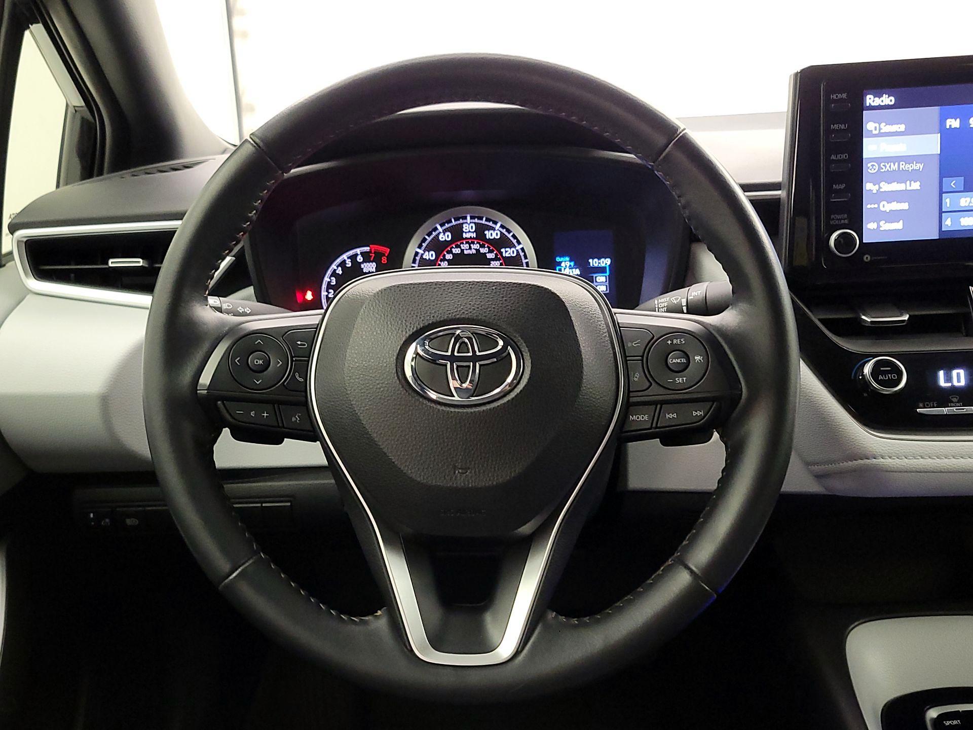 Thumbnail: 2022 Toyota Corolla - 10