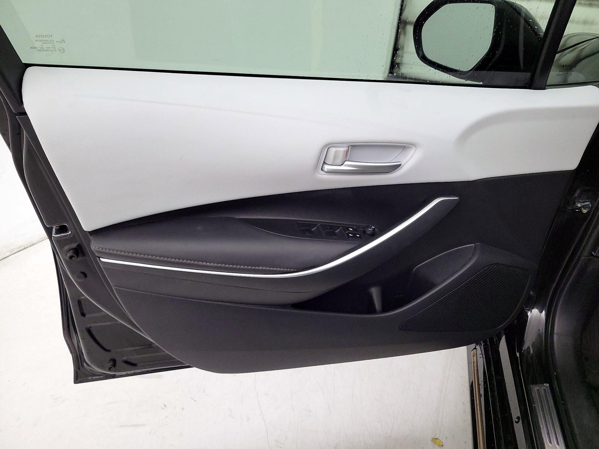 Thumbnail: 2022 Toyota Corolla - 12