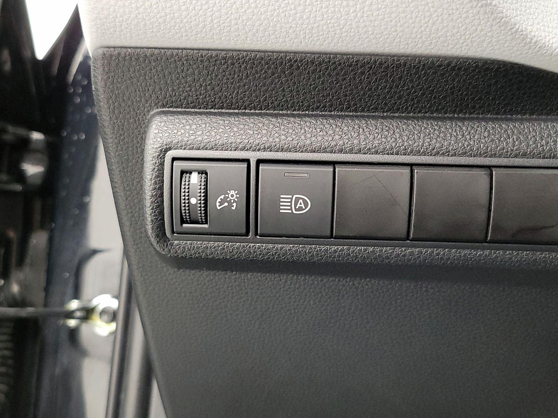 Thumbnail: 2022 Toyota Corolla - 13