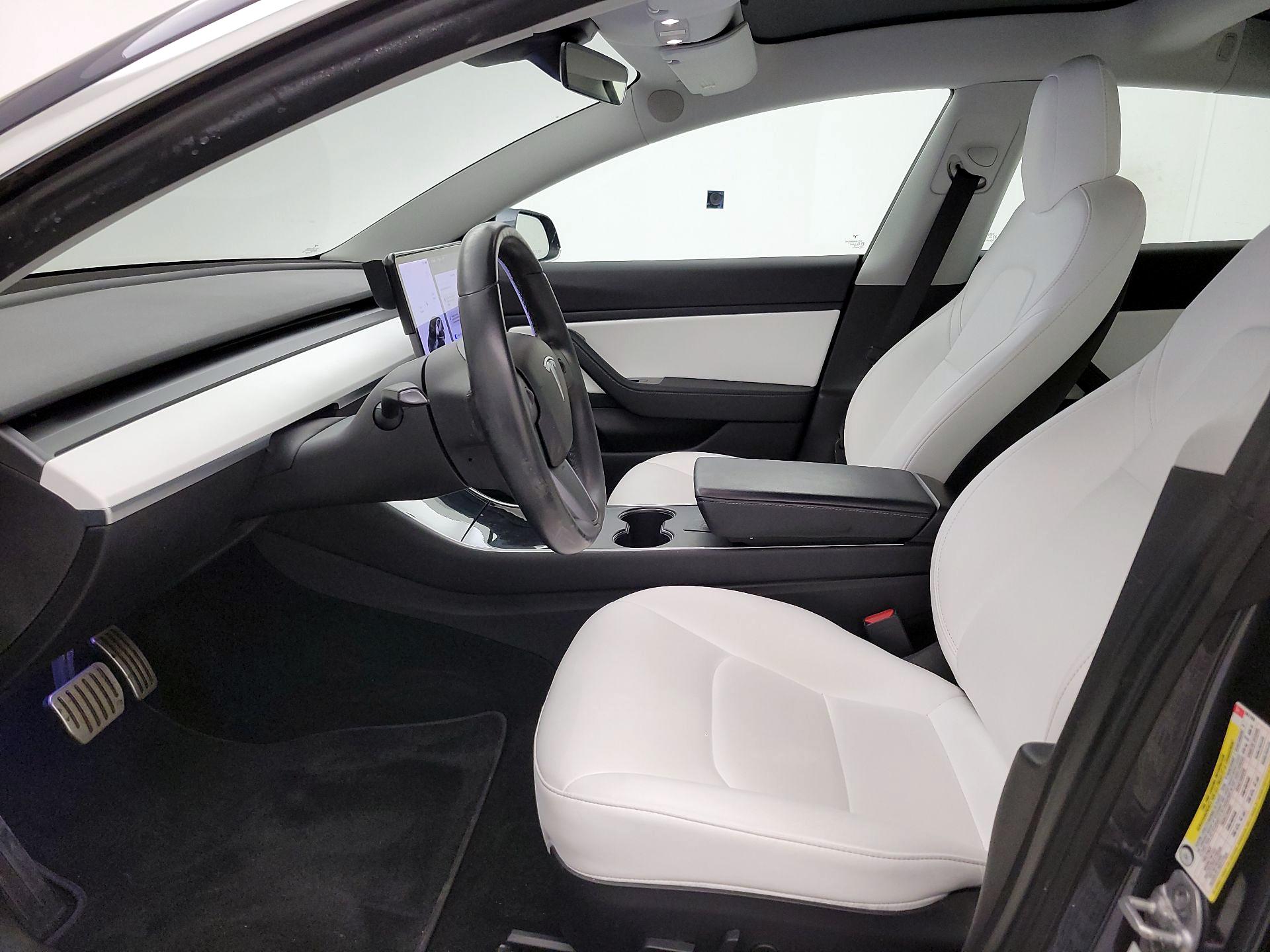 Thumbnail: 2019 Tesla Model 3 - 11