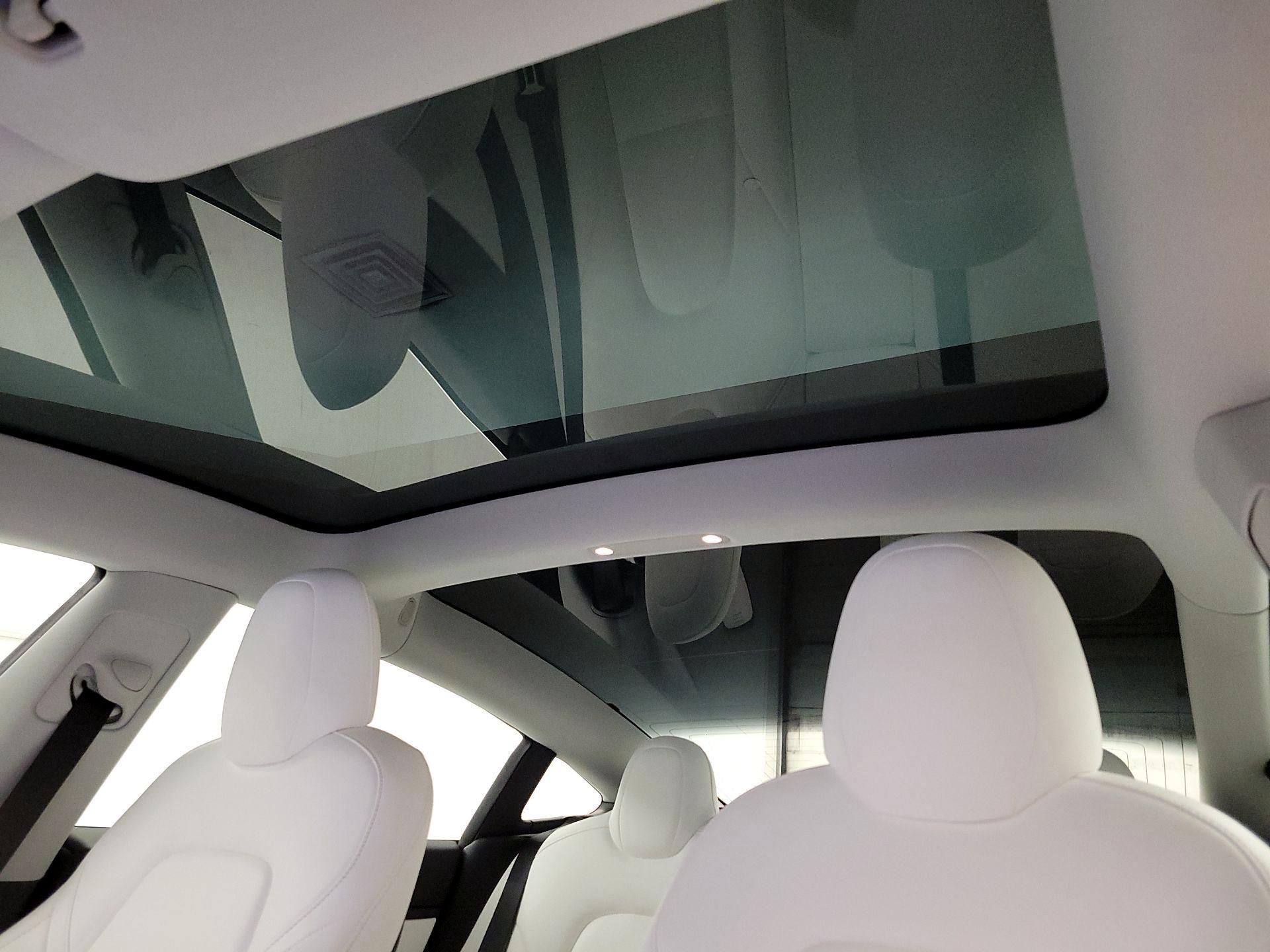 Thumbnail: 2019 Tesla Model 3 - 18