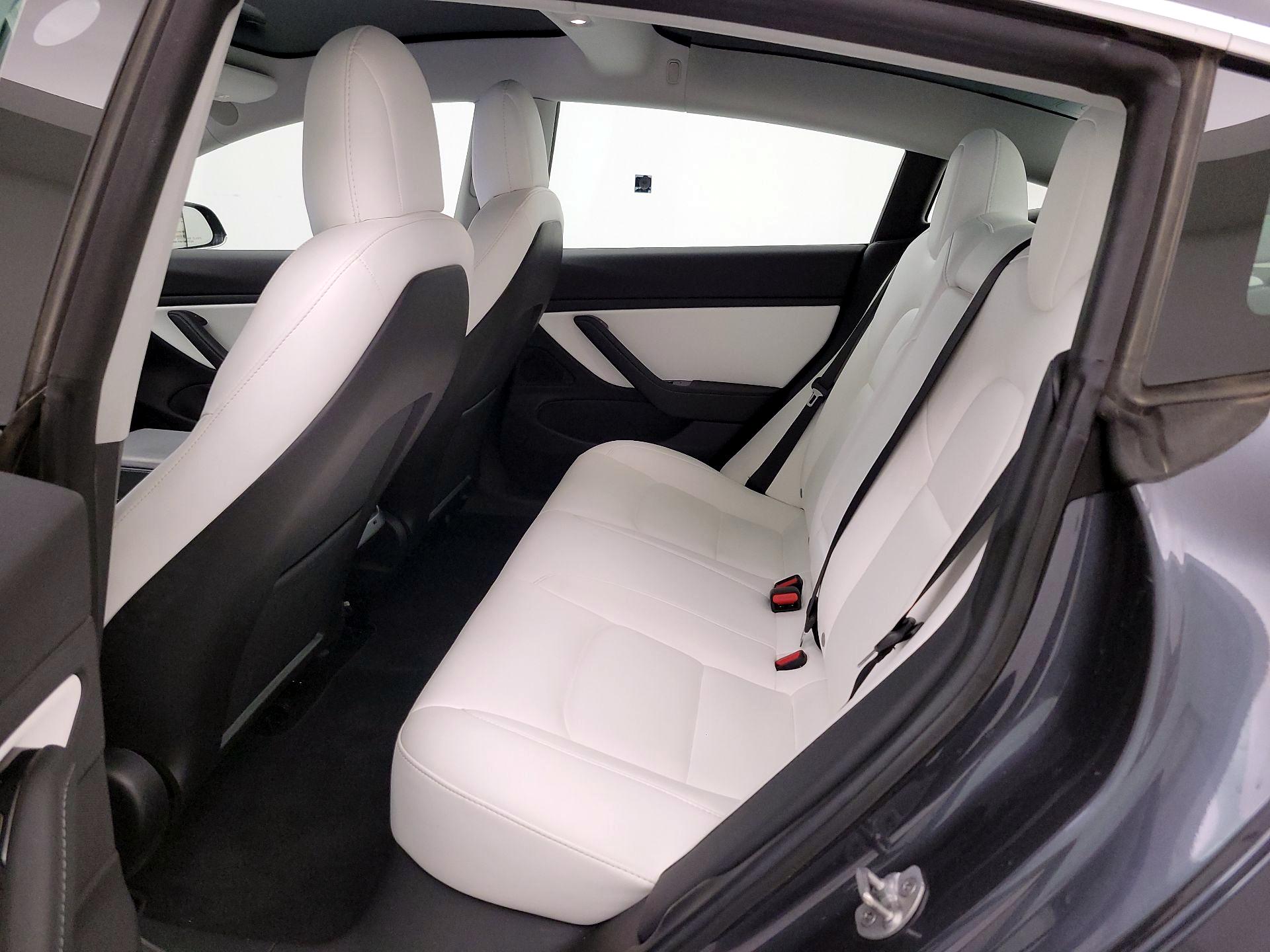 Thumbnail: 2019 Tesla Model 3 - 19