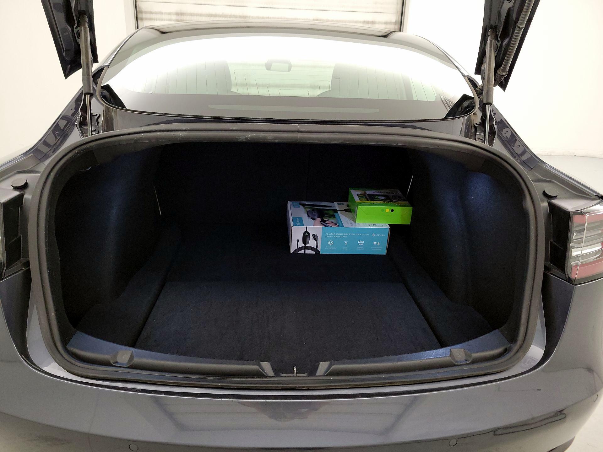 Thumbnail: 2019 Tesla Model 3 - 20