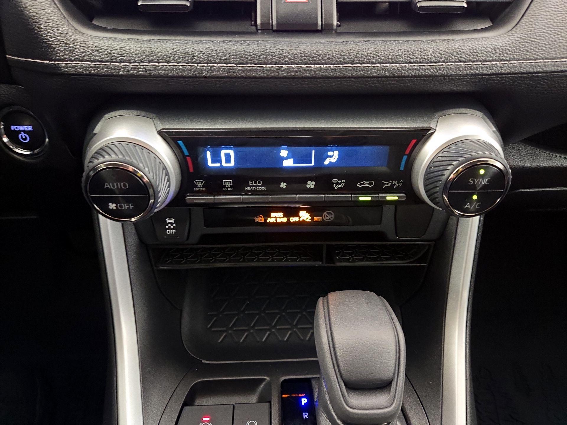 Thumbnail: 2023 Toyota RAV4 - 16