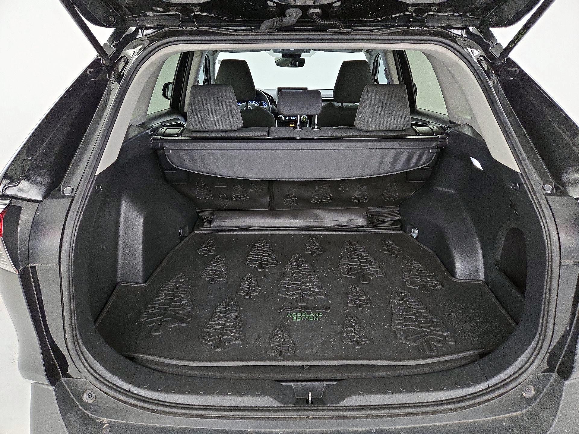 Thumbnail: 2023 Toyota RAV4 - 20