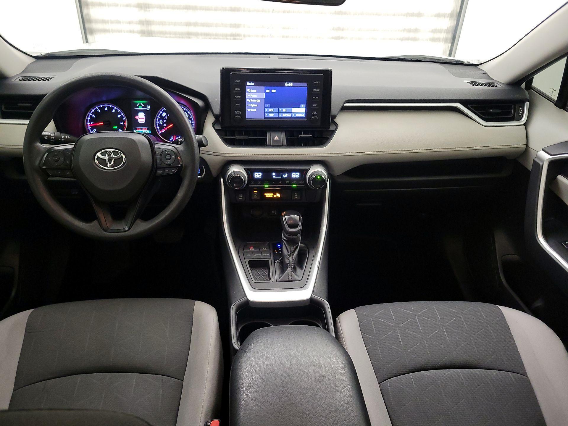 Thumbnail: 2019 Toyota RAV4 - 9