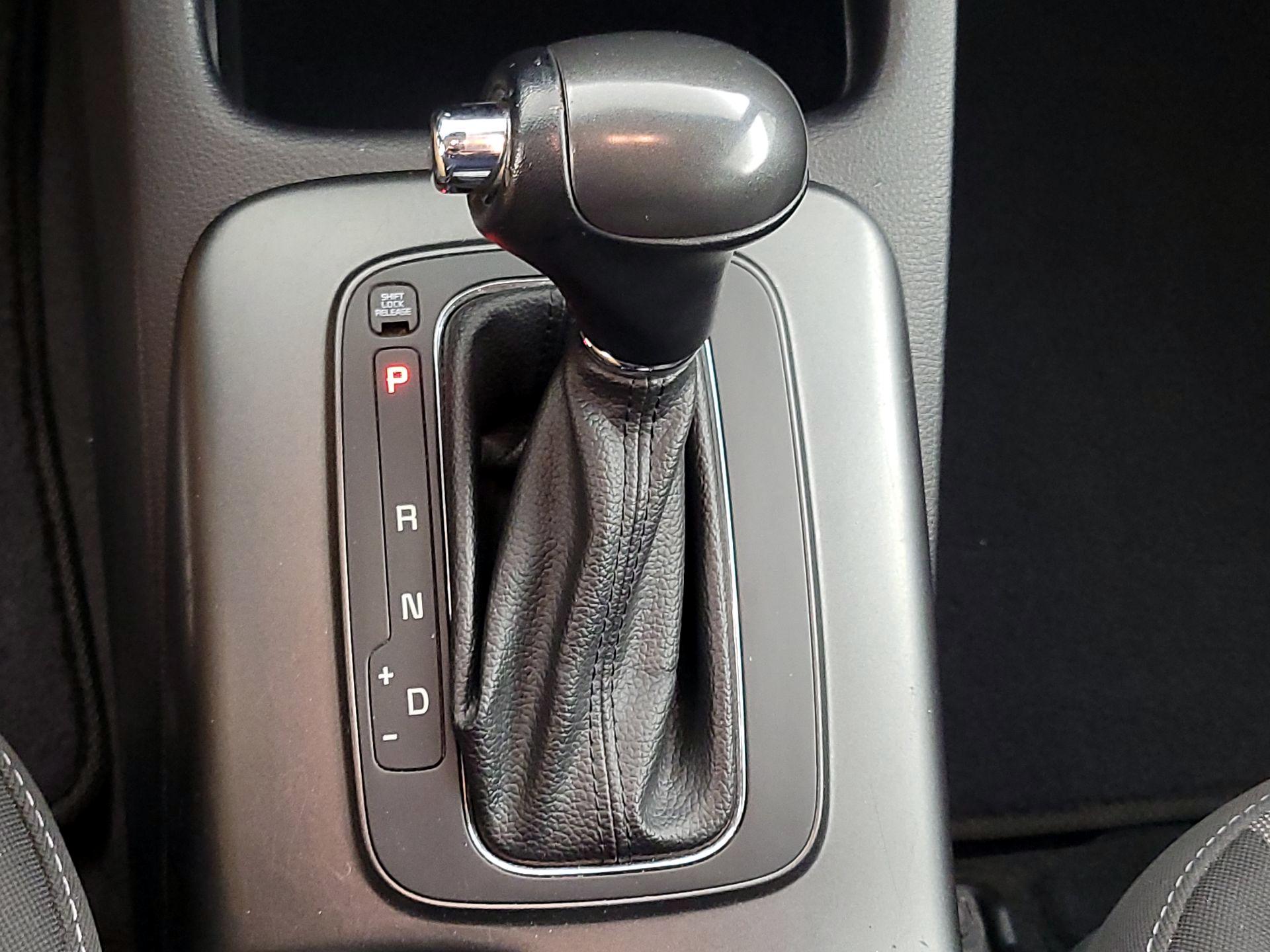 Thumbnail: 2014 Kia Forte - 17