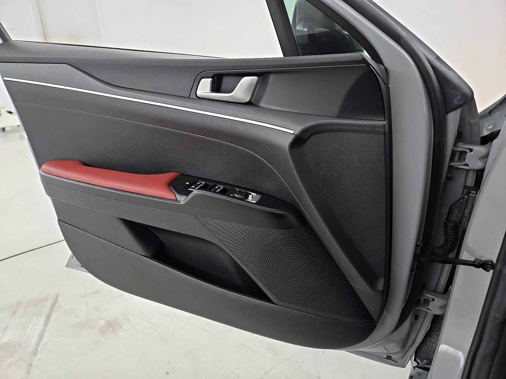 Thumbnail: 2023 Kia K5 - 12