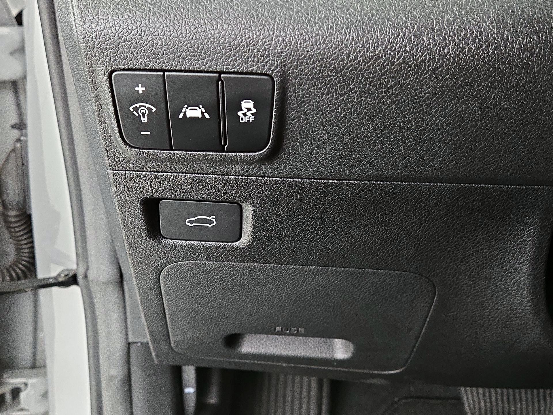 Thumbnail: 2023 Kia K5 - 13