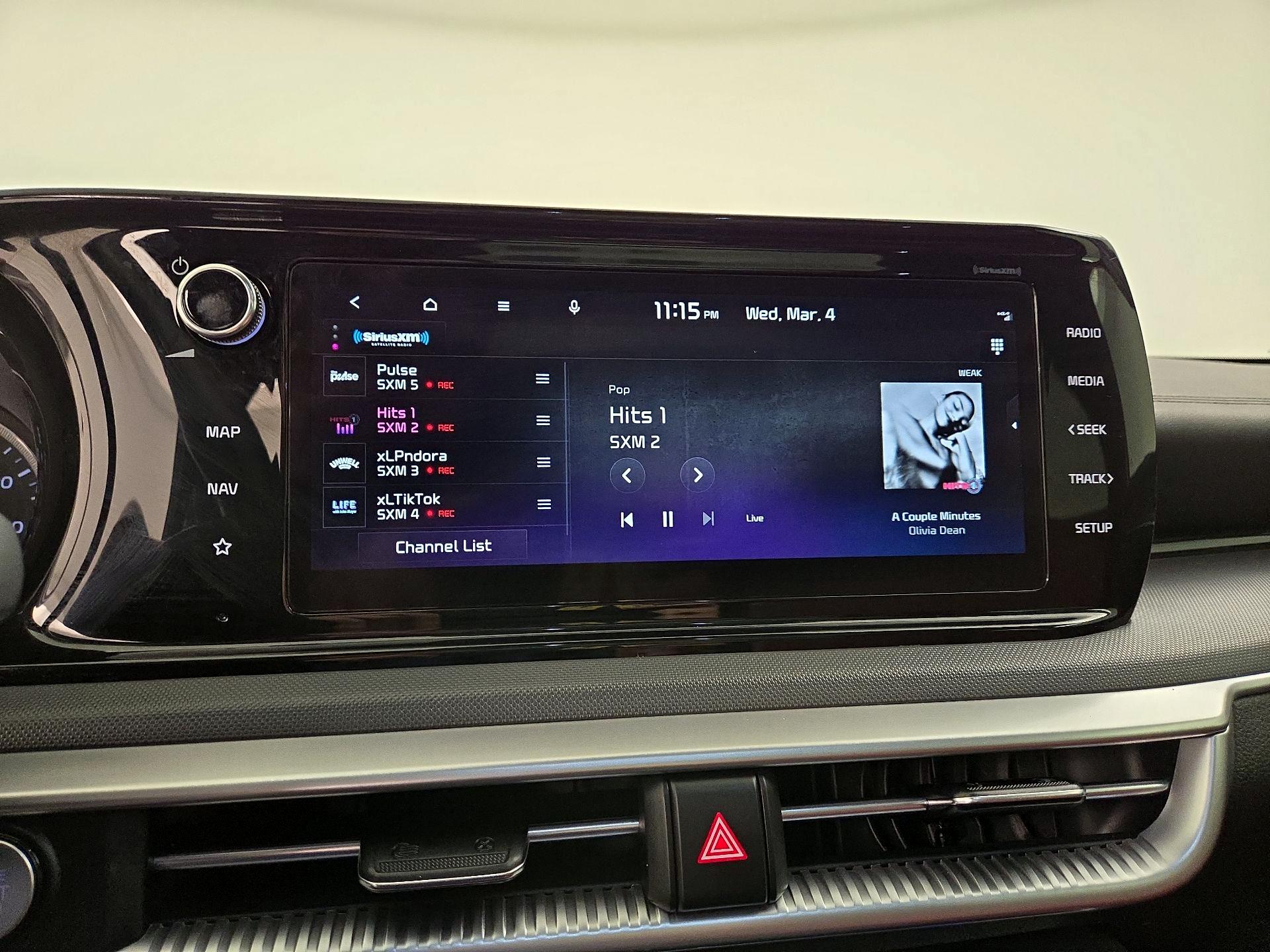 Thumbnail: 2023 Kia K5 - 16