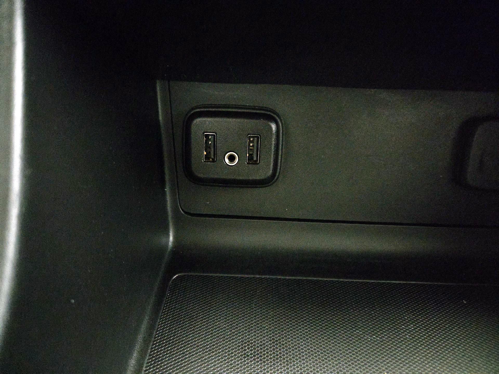 Thumbnail: 2020 Chevrolet Colorado - 18