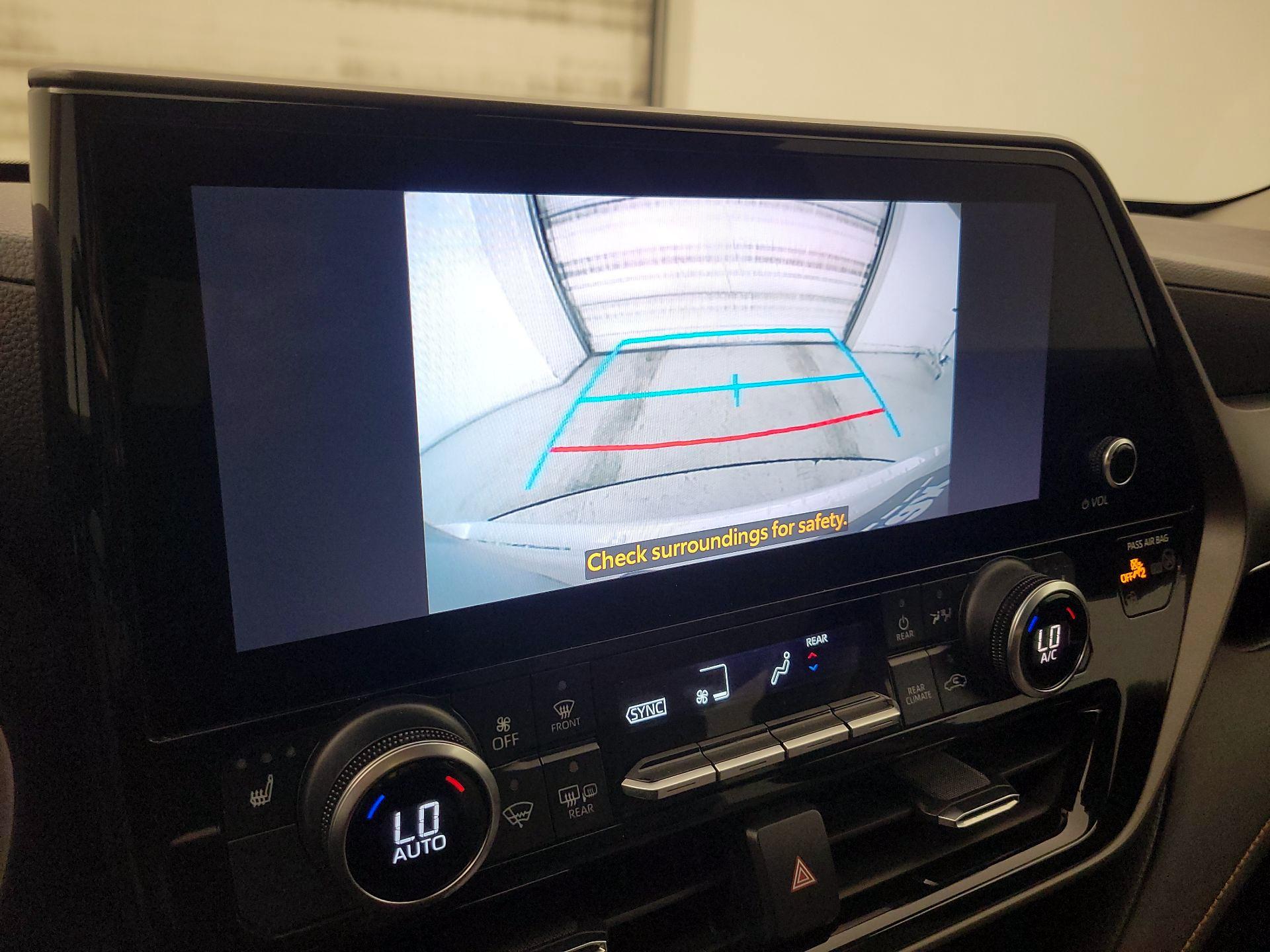 Thumbnail: 2023 Toyota Highlander - 14