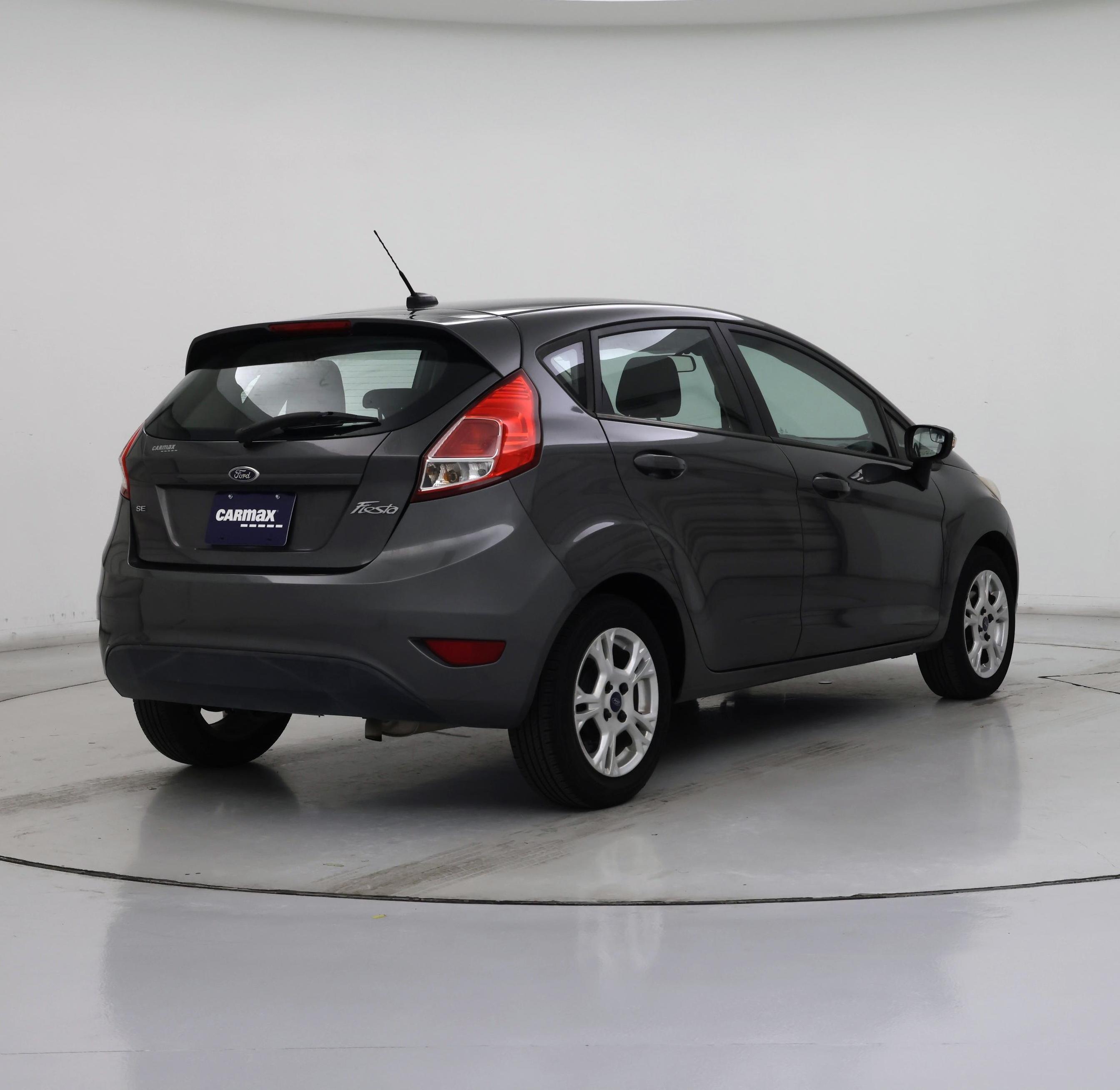 Thumbnail: 2016 Ford Fiesta - 8