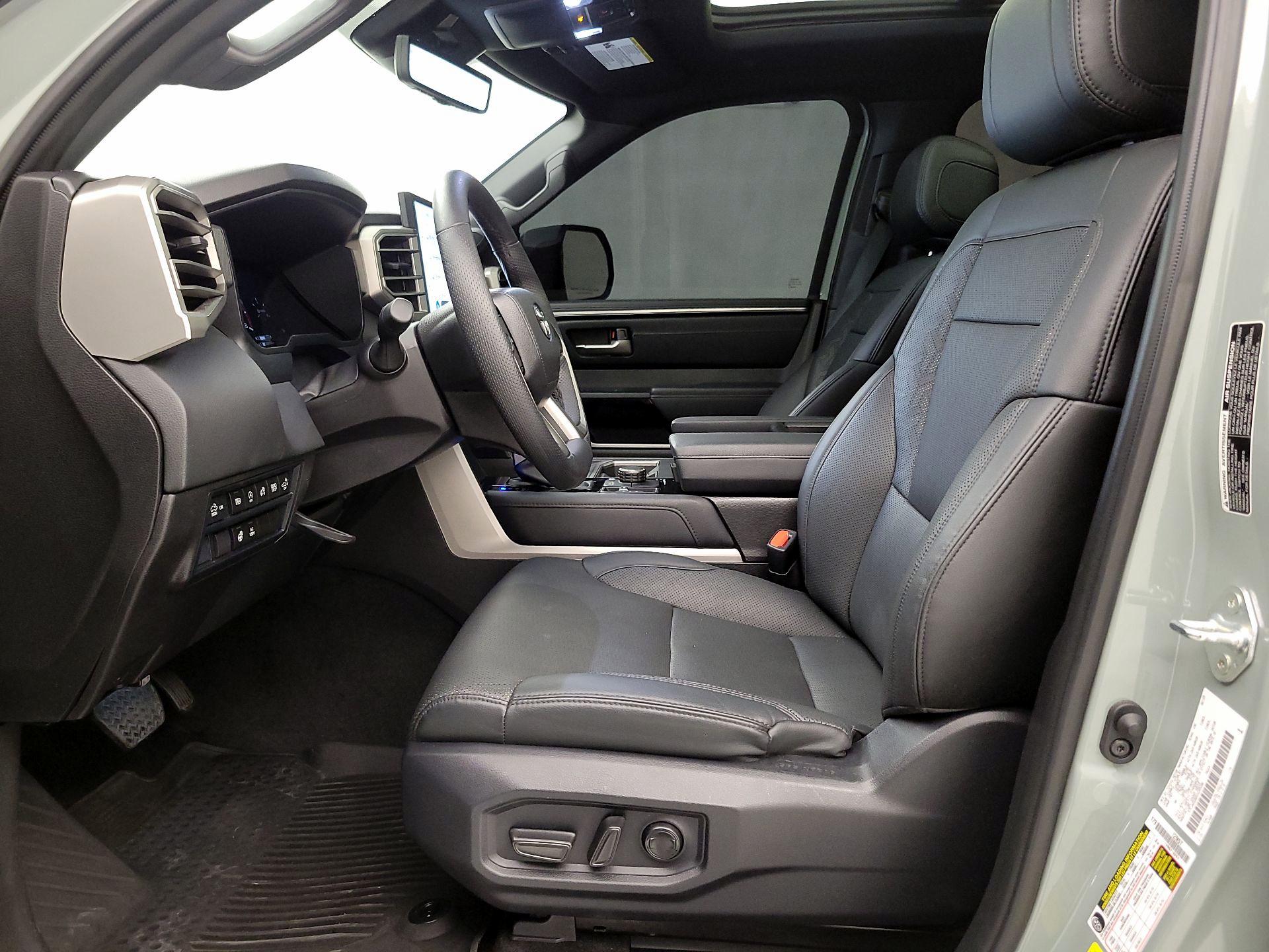 Thumbnail: 2025 Toyota Tundra - 11