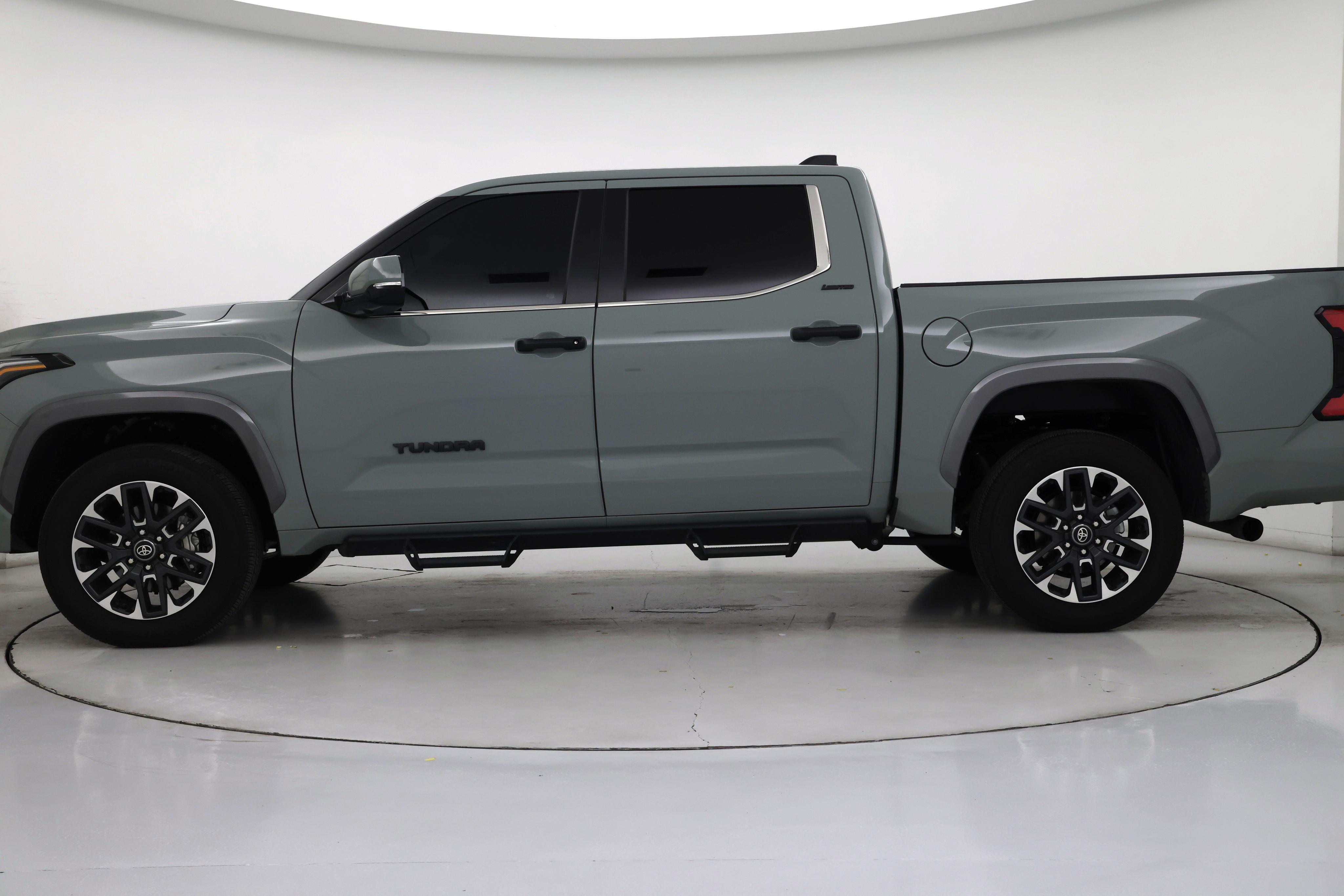 Thumbnail: 2025 Toyota Tundra - 3