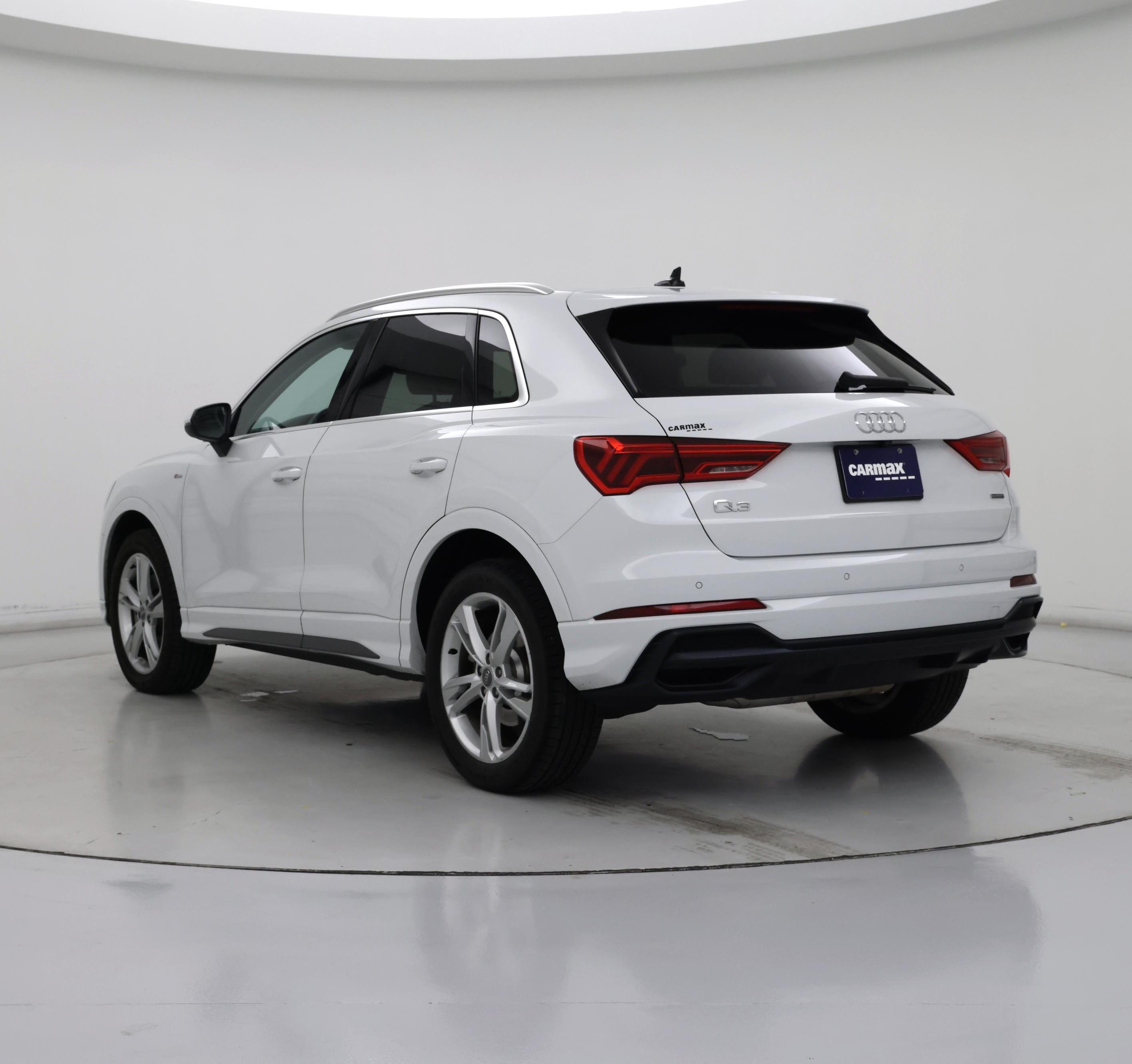Thumbnail: 2019 Audi Q3 - 2