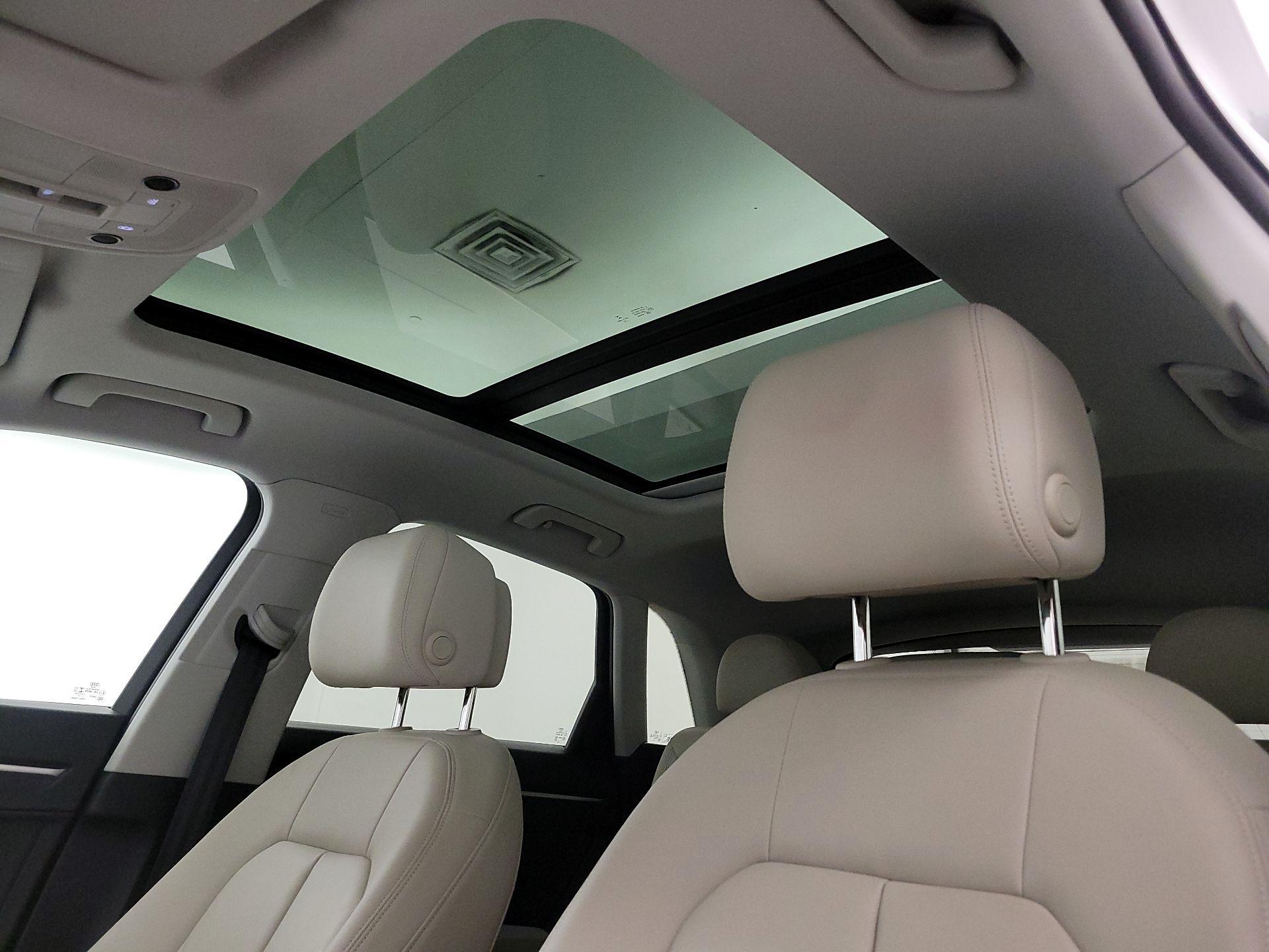 Thumbnail: 2019 Audi Q3 - 19