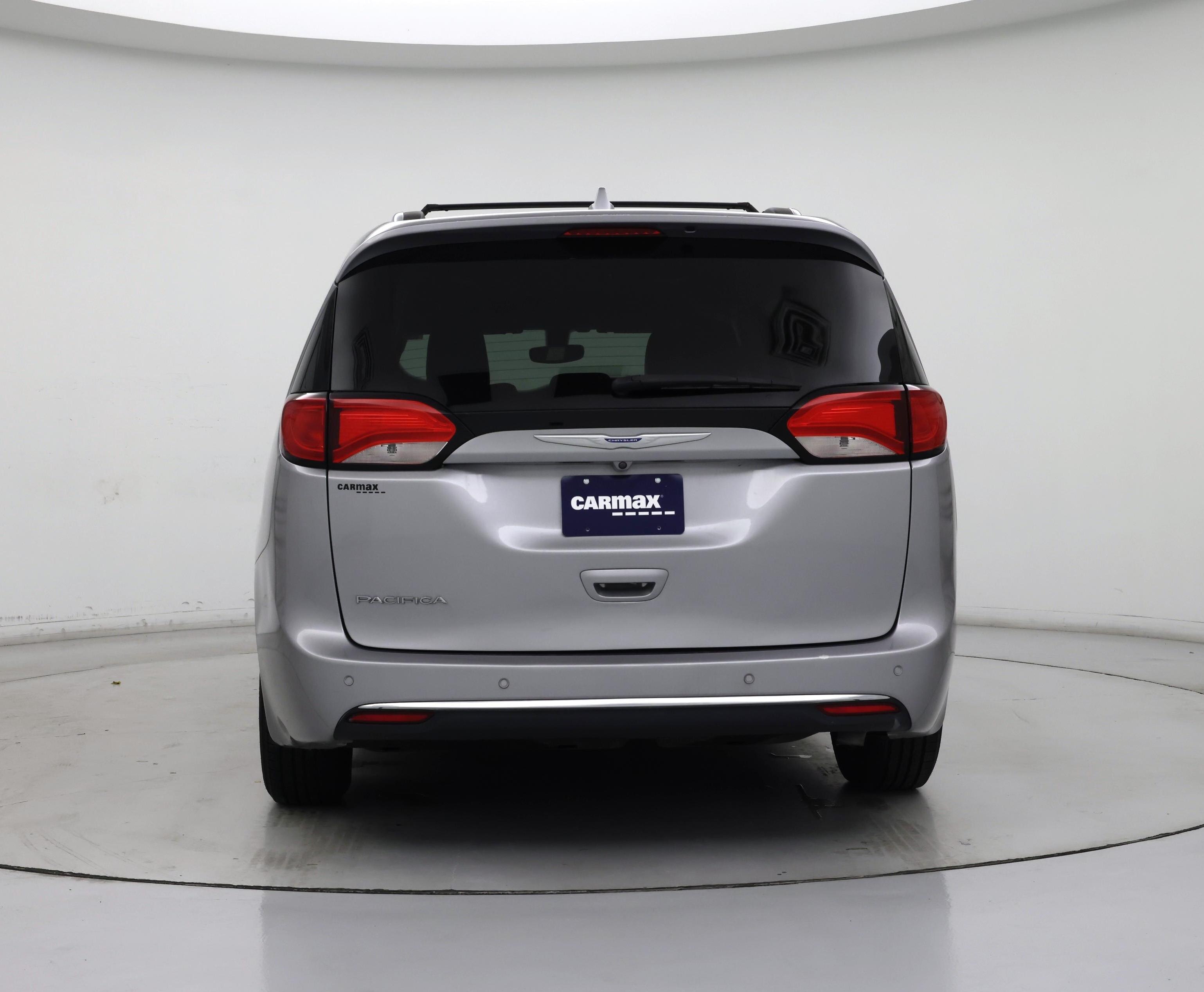 Thumbnail: 2018 Chrysler Pacifica - 6
