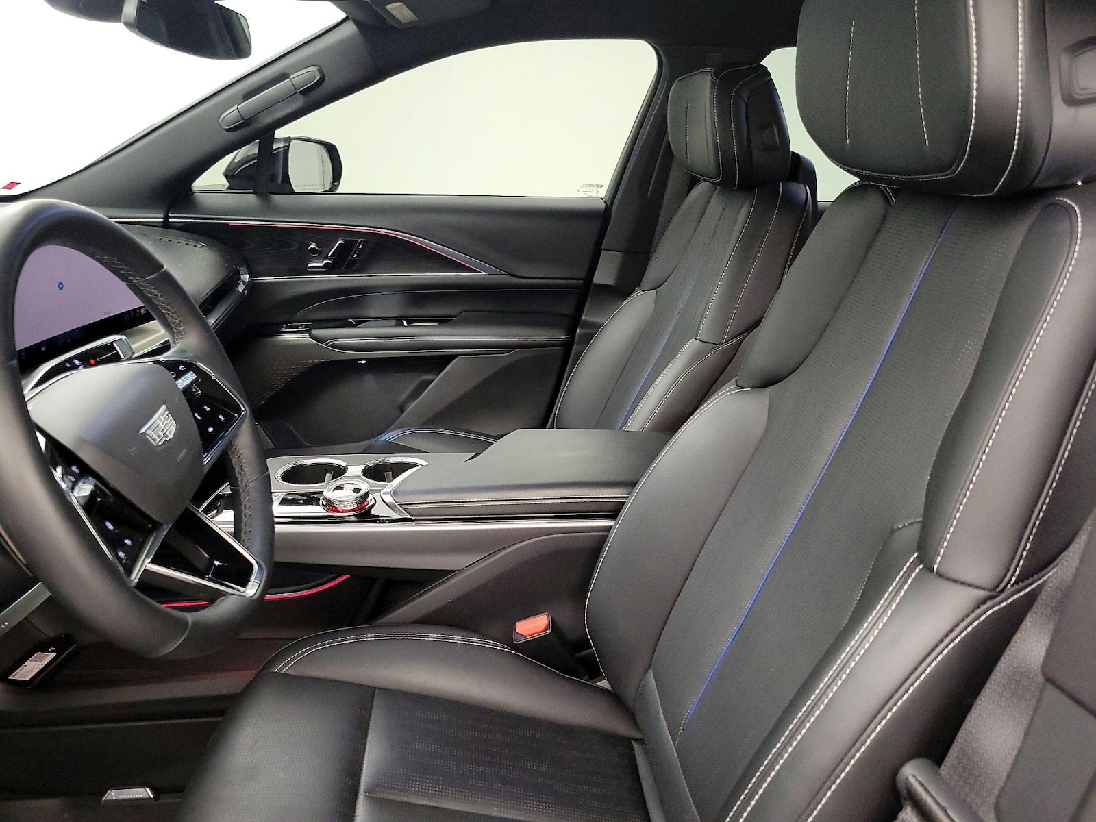 2024 Cadillac LYRIQ Luxury 1 - Photo 12