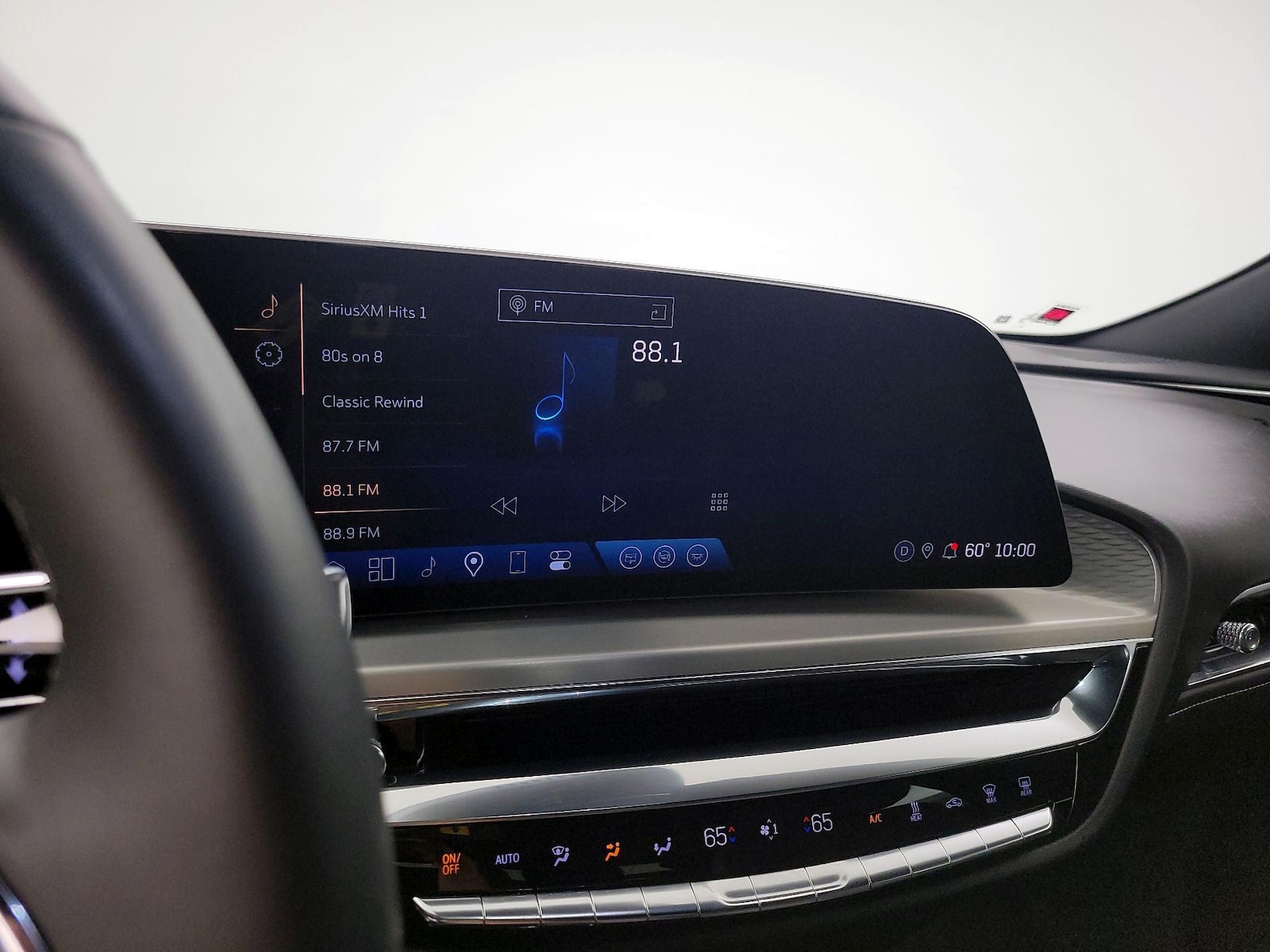 2024 Cadillac LYRIQ Luxury 1 - Photo 17