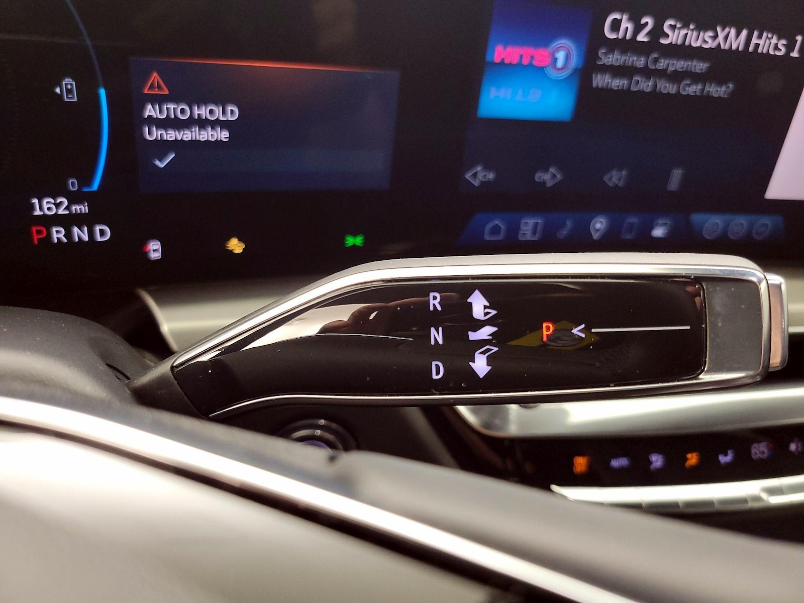 2024 Cadillac LYRIQ Luxury 1 - Photo 19