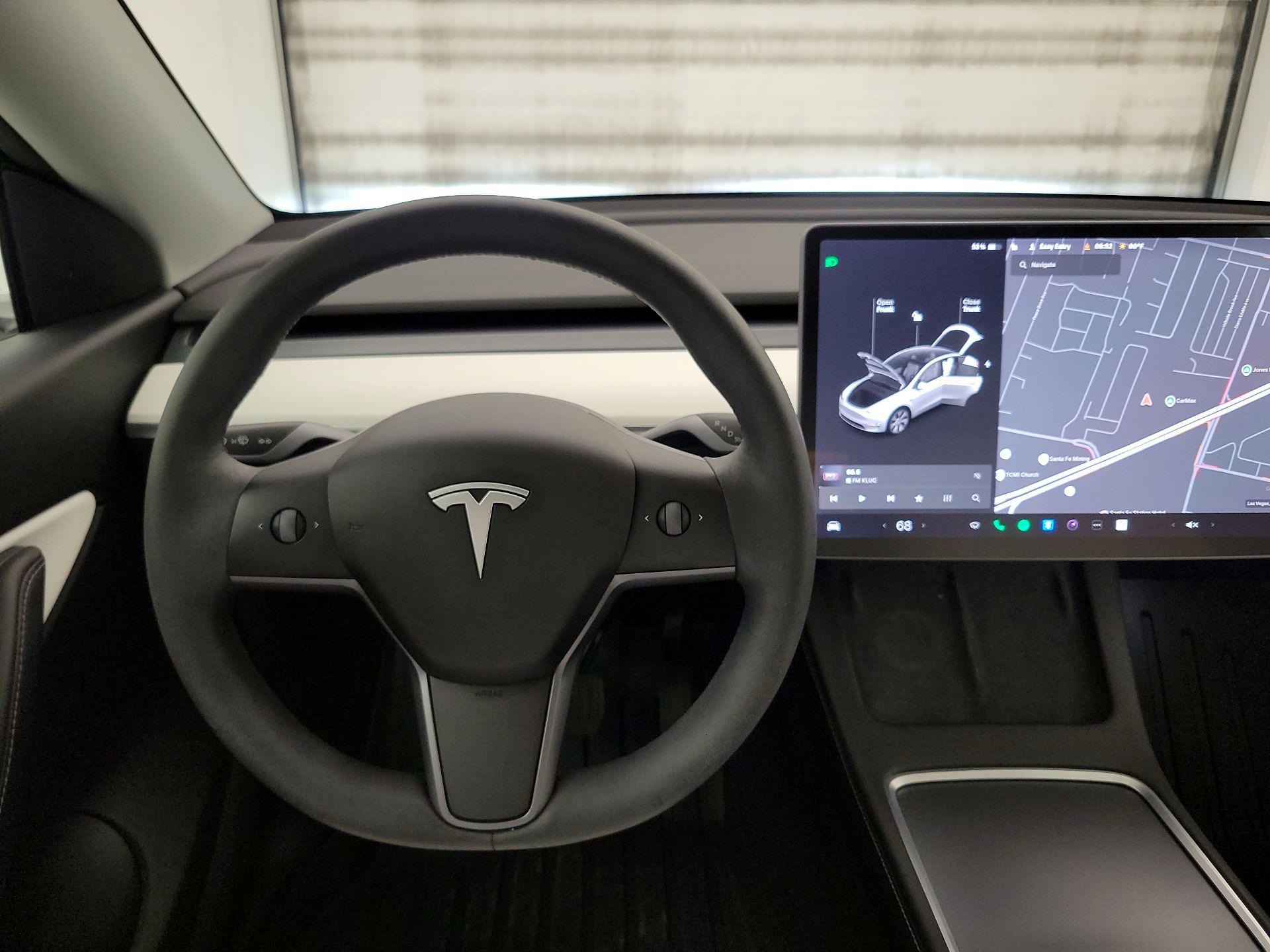 Thumbnail: 2022 Tesla Model Y - 10