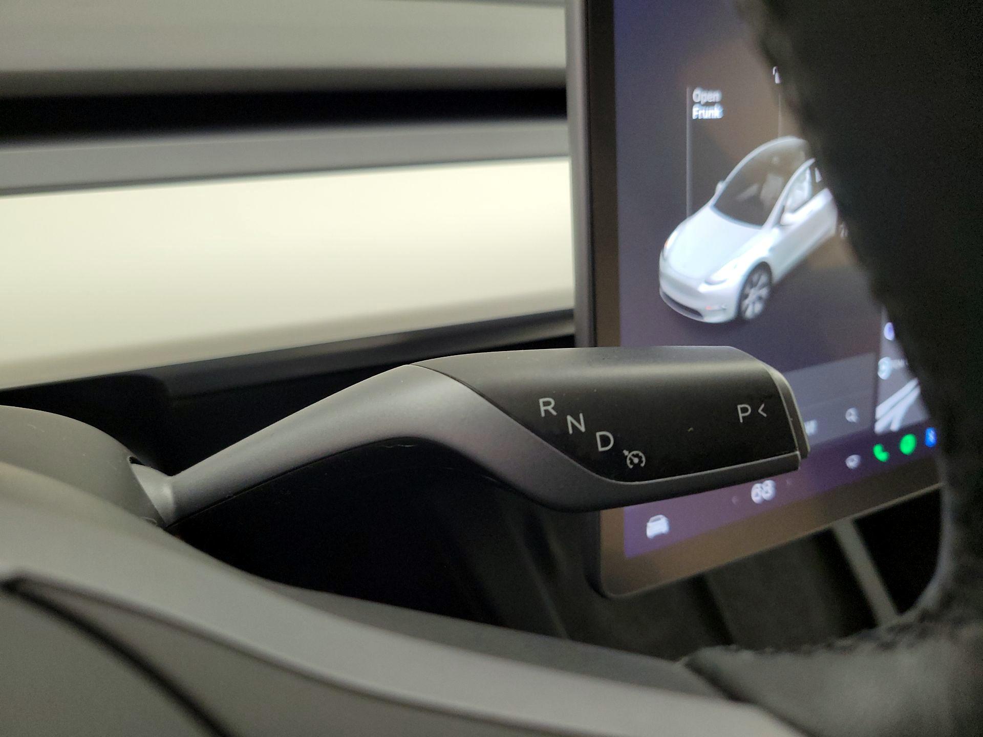 Thumbnail: 2022 Tesla Model Y - 17