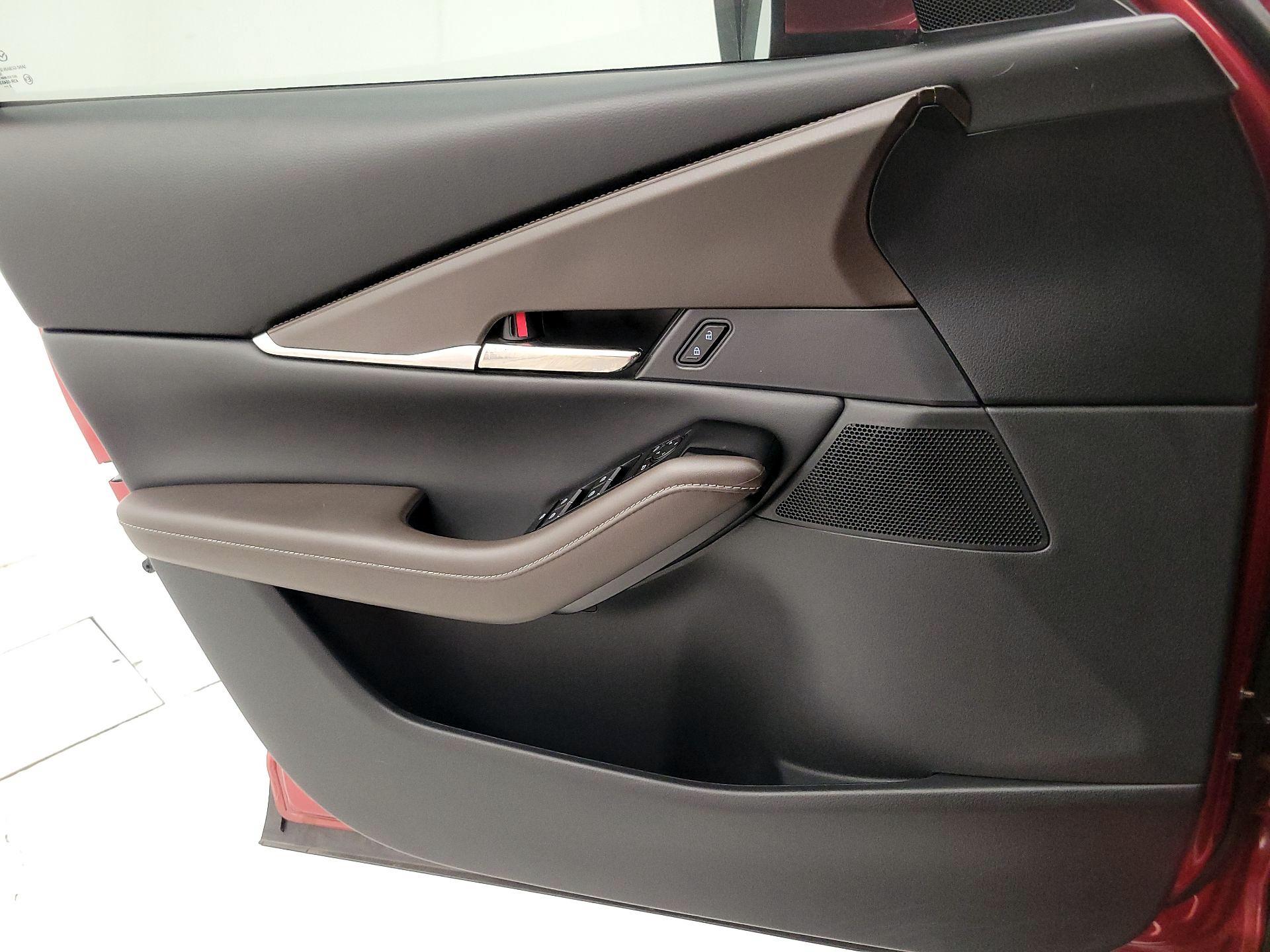 Thumbnail: 2023 Mazda CX-30 - 12