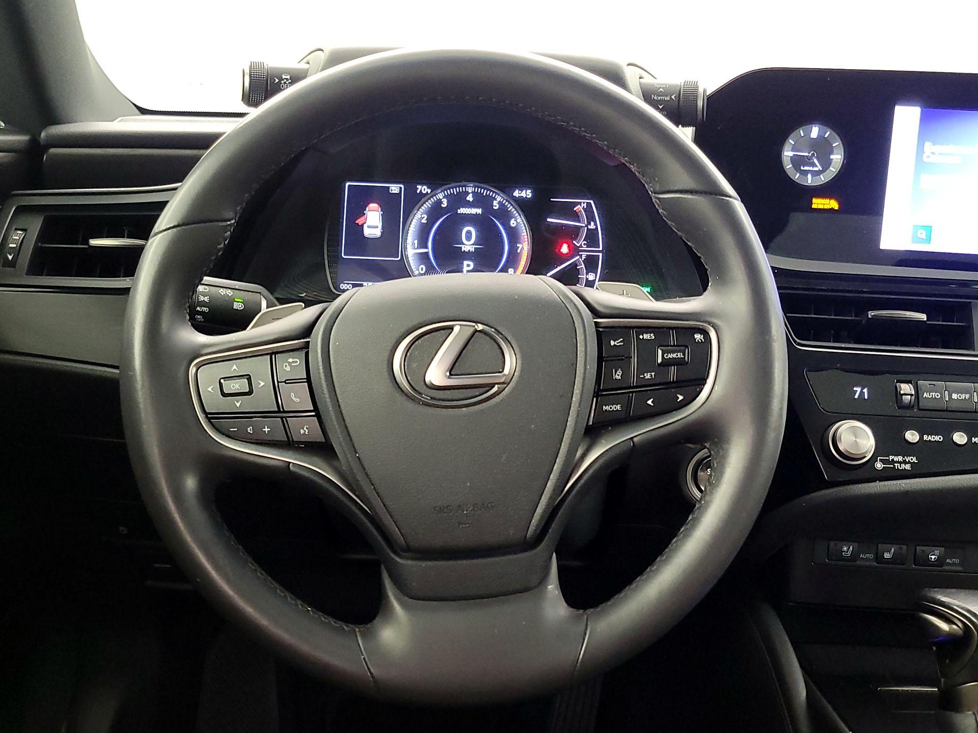 Thumbnail: 2023 Lexus ES - 10