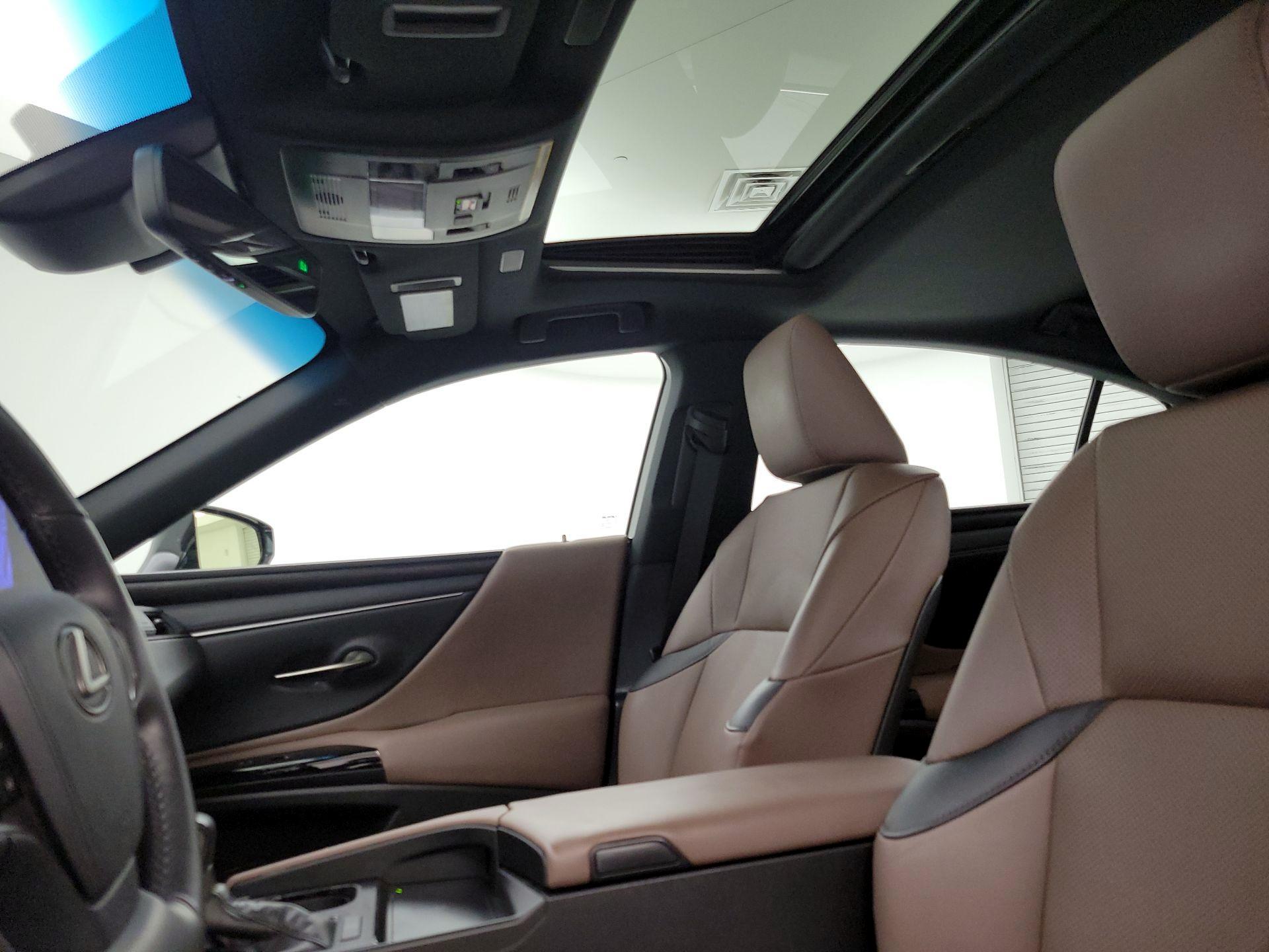 Thumbnail: 2023 Lexus ES - 19