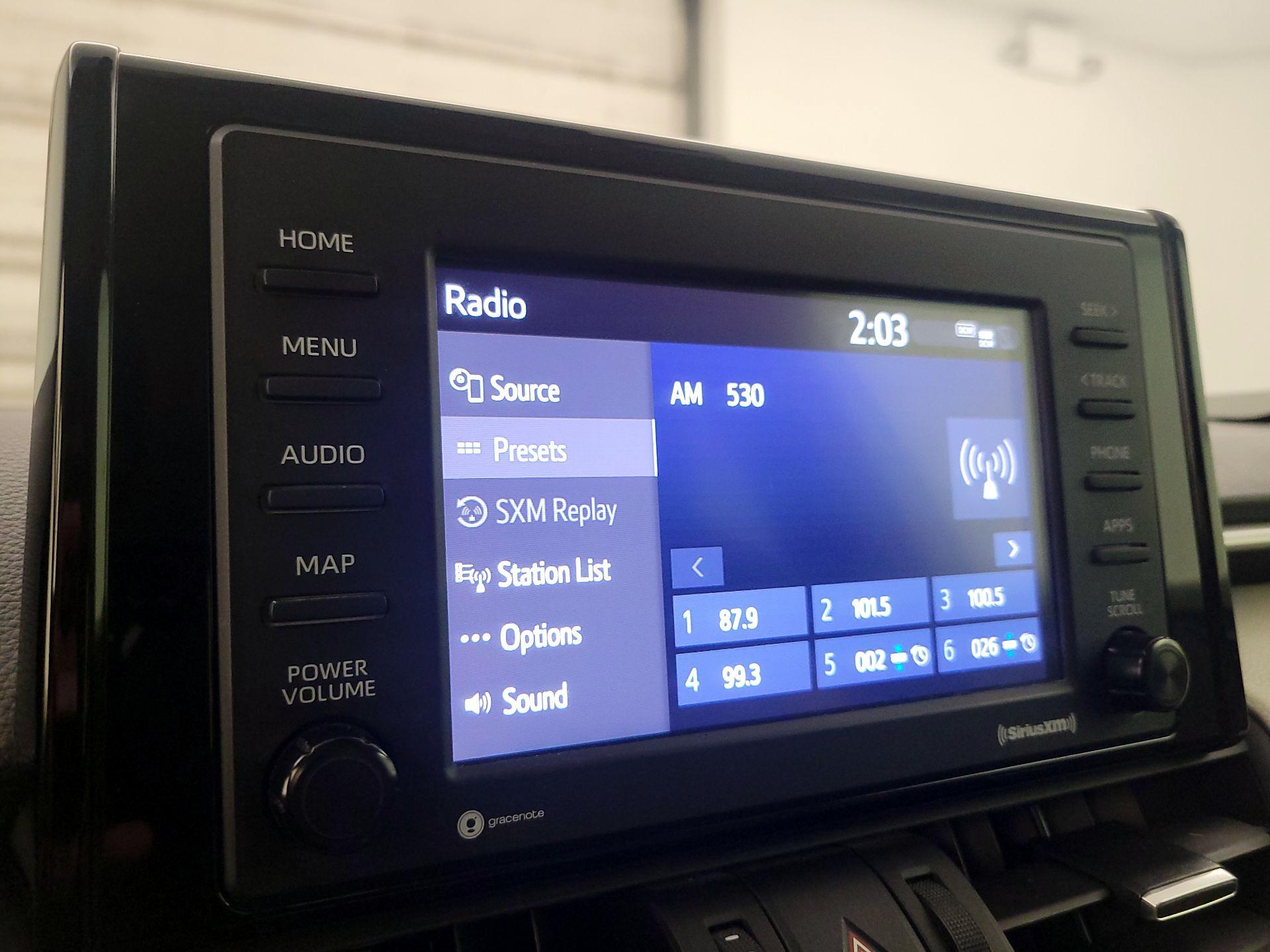 Thumbnail: 2022 Toyota RAV4 - 15