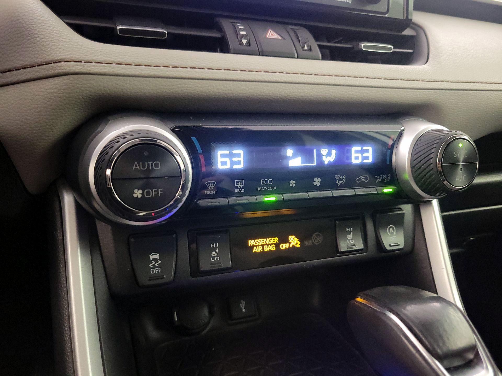 Thumbnail: 2022 Toyota RAV4 - 16