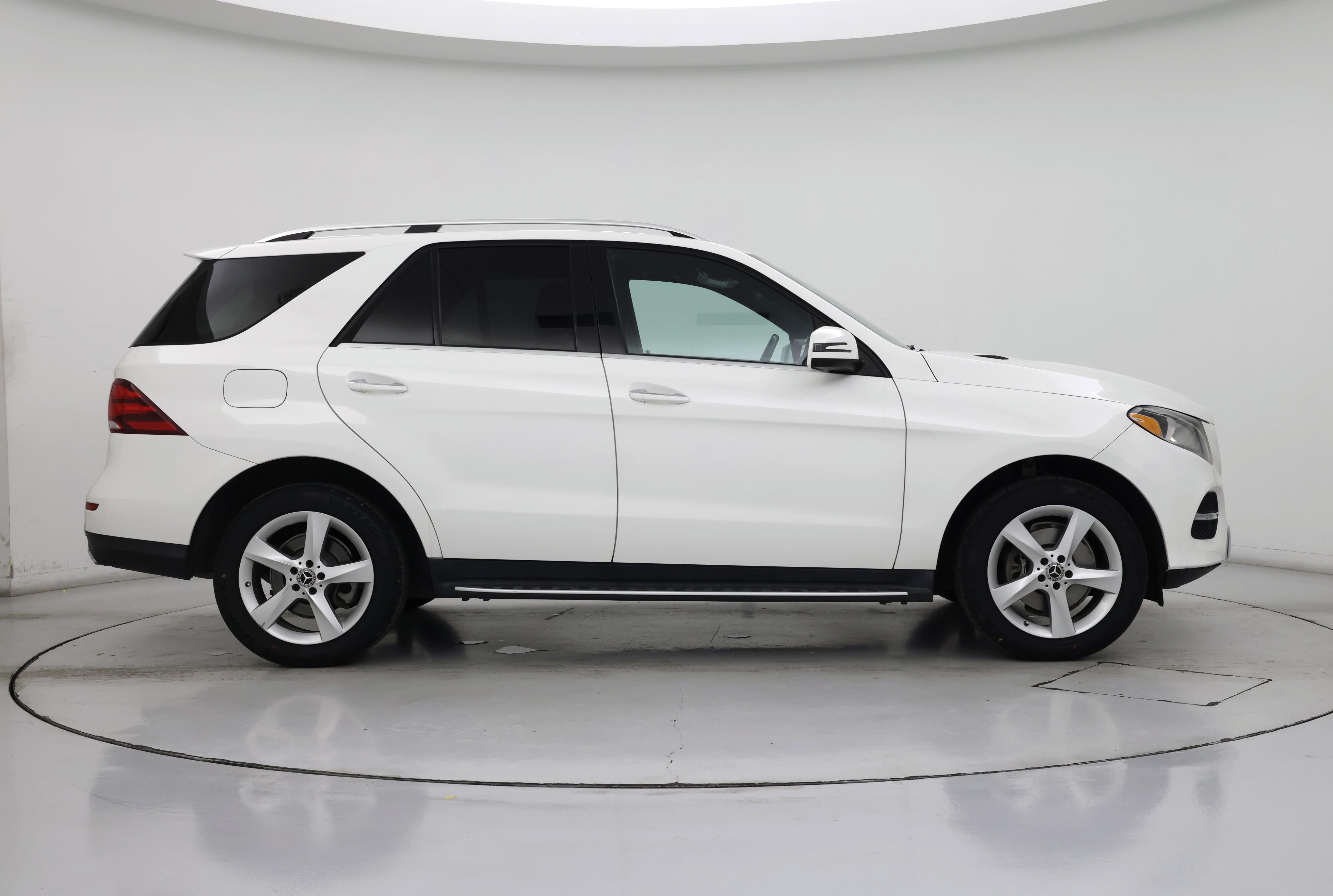 Thumbnail: 2018 Mercedes-Benz GLE - 7