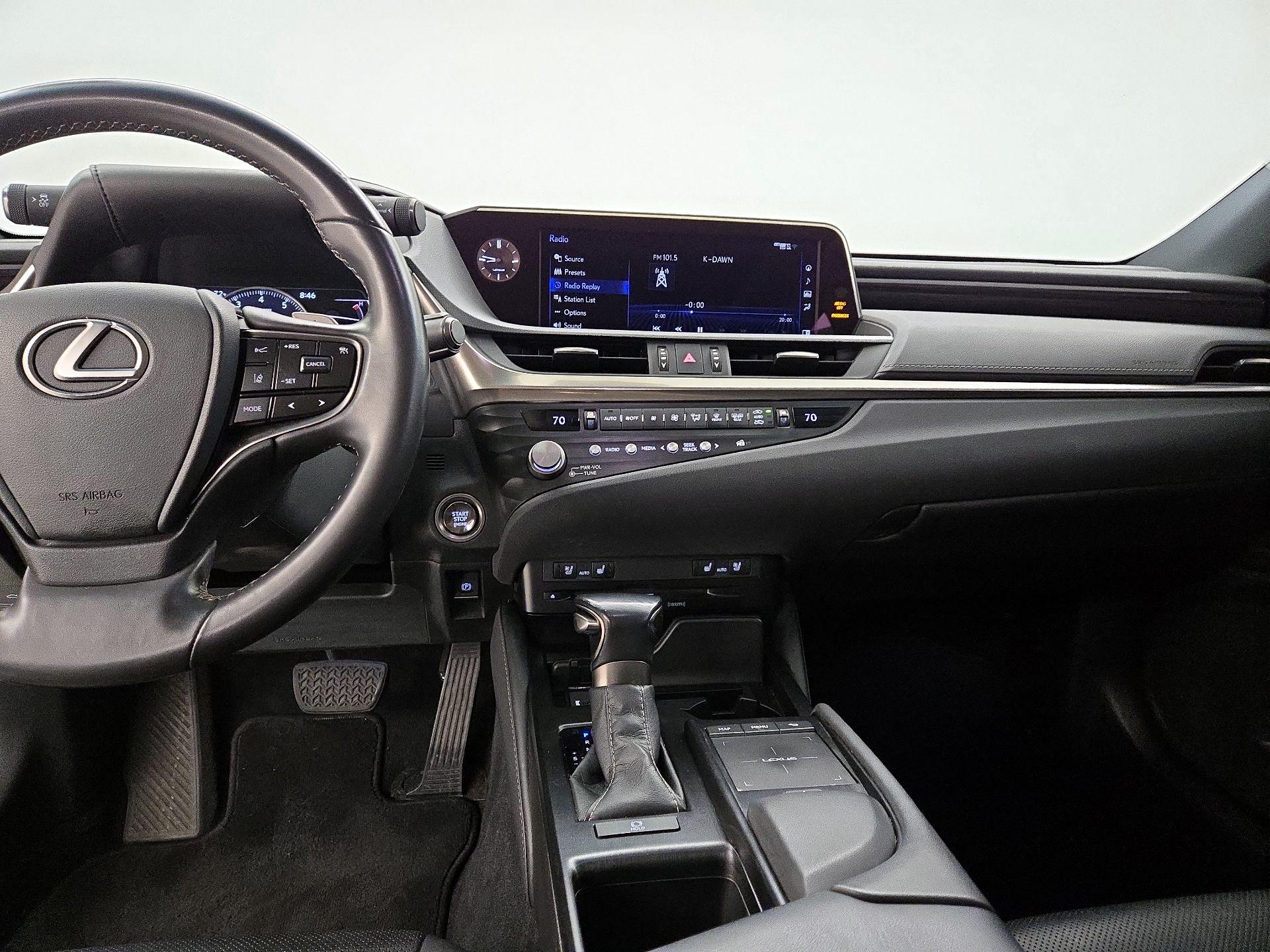 Thumbnail: 2021 Lexus ES - 9