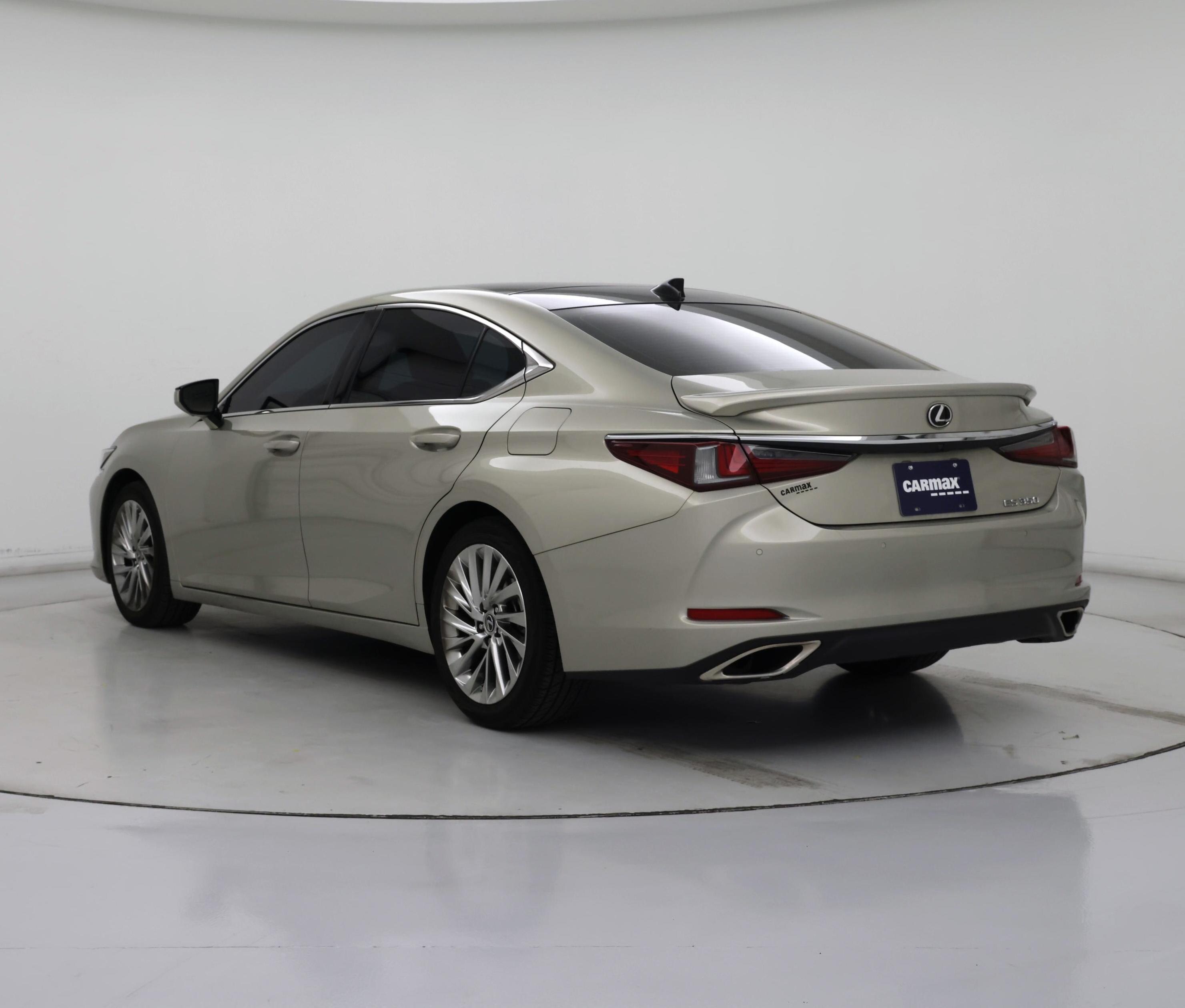 Thumbnail: 2021 Lexus ES - 2