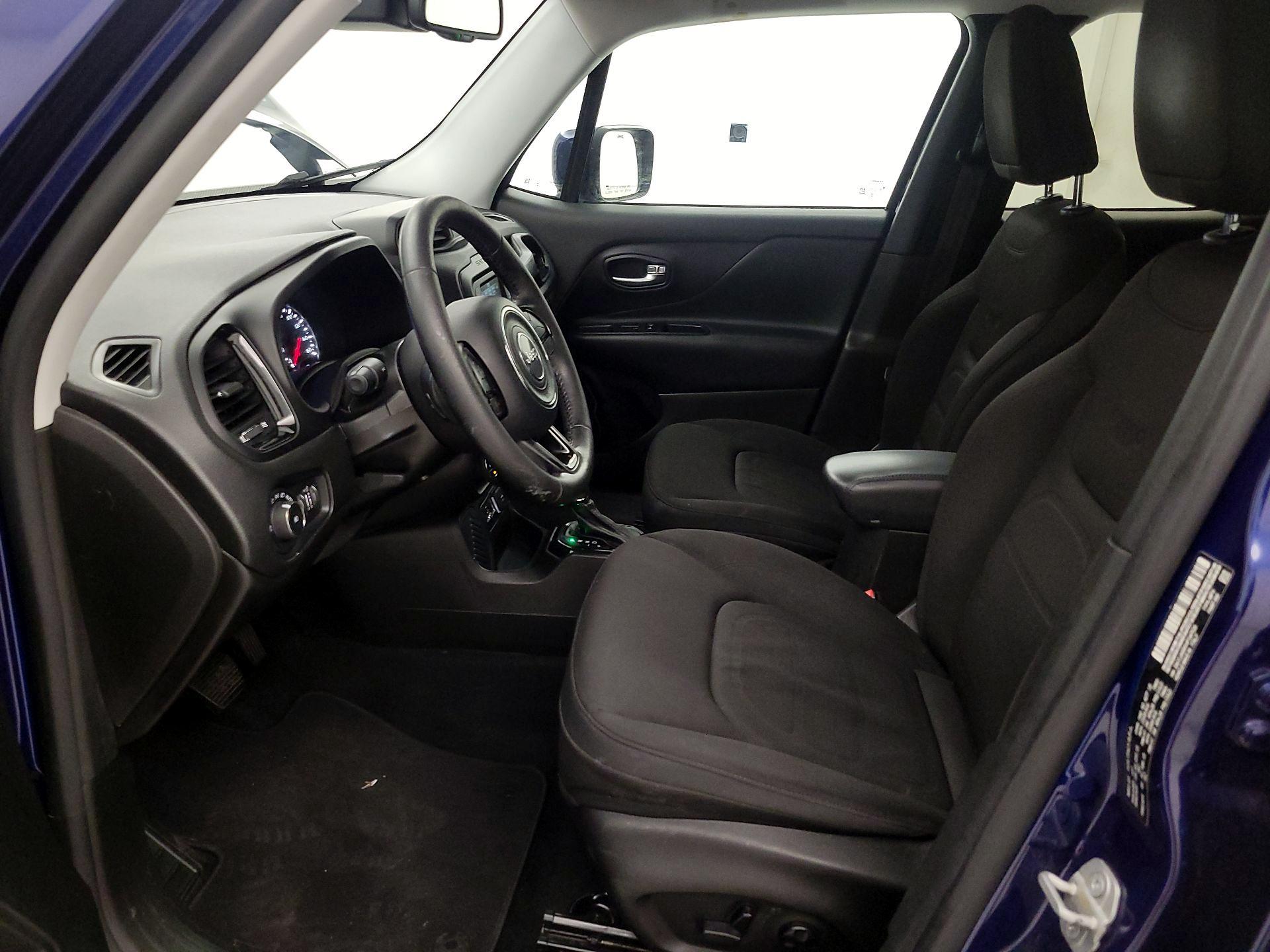 Thumbnail: 2017 Jeep Renegade - 11