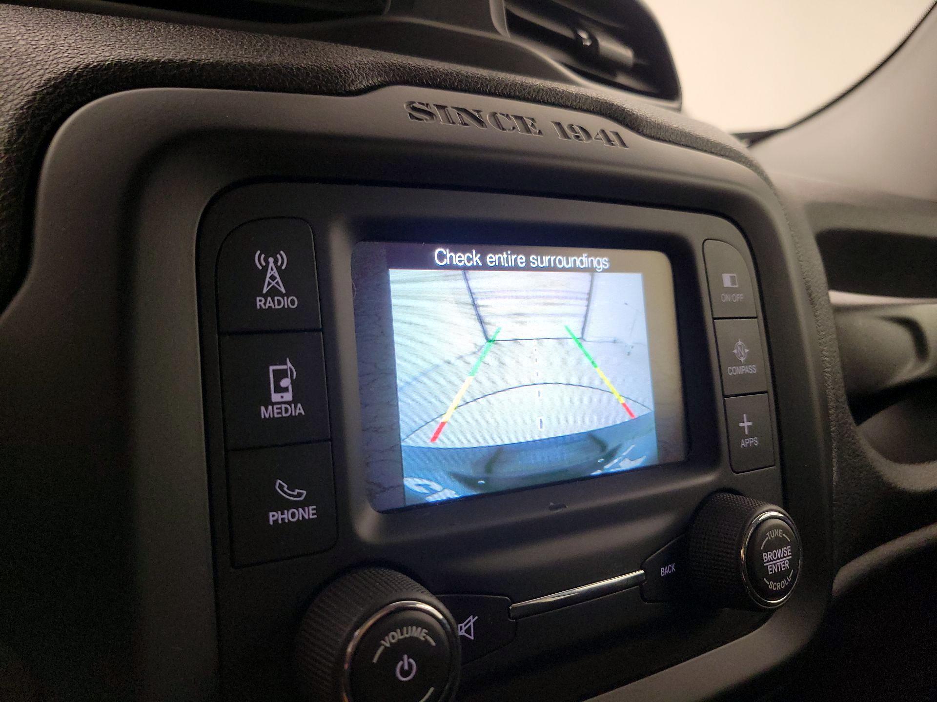 Thumbnail: 2017 Jeep Renegade - 14