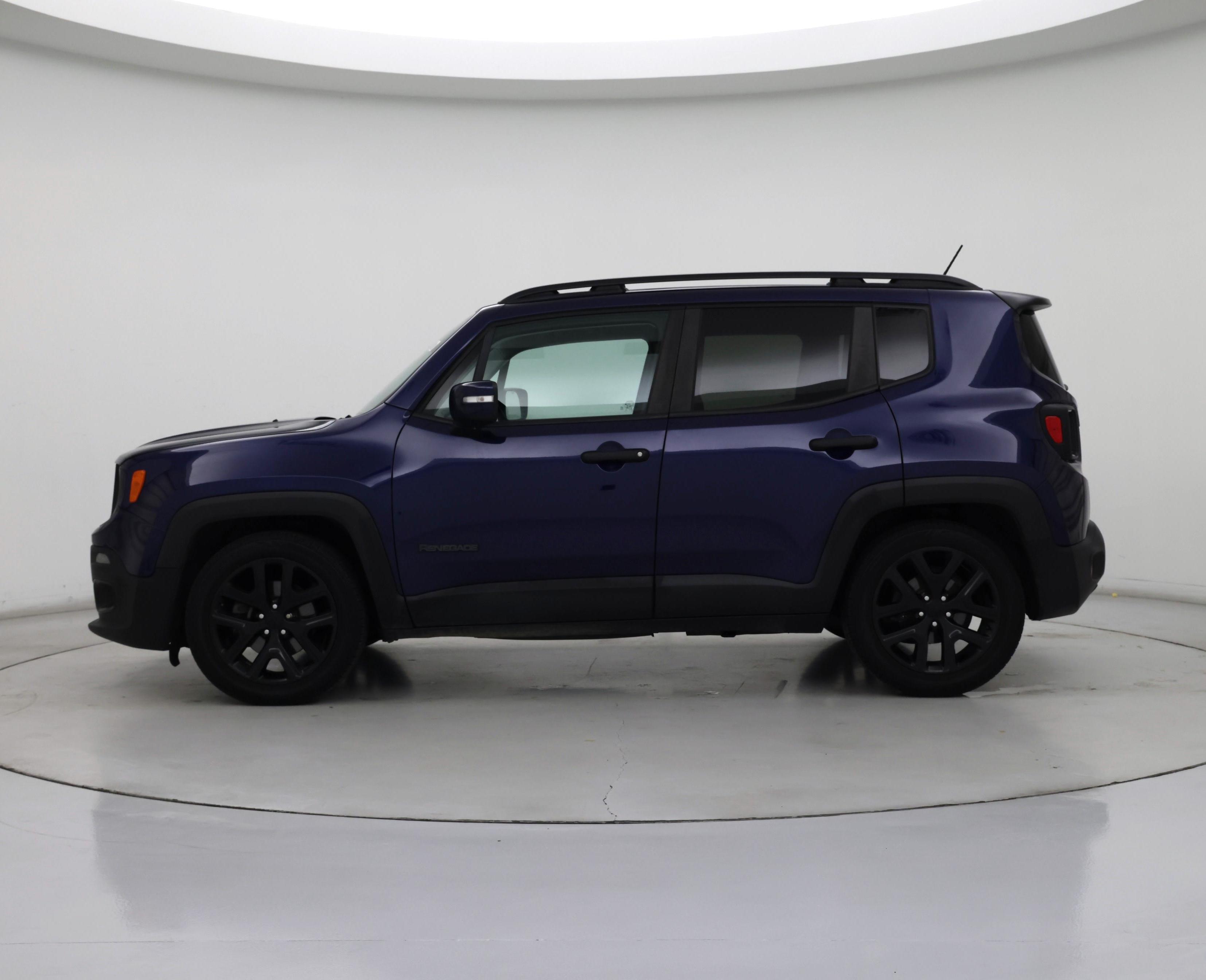 Thumbnail: 2017 Jeep Renegade - 3