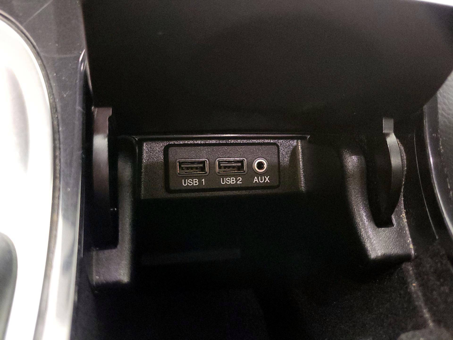 Thumbnail: 2017 Nissan Maxima - 19