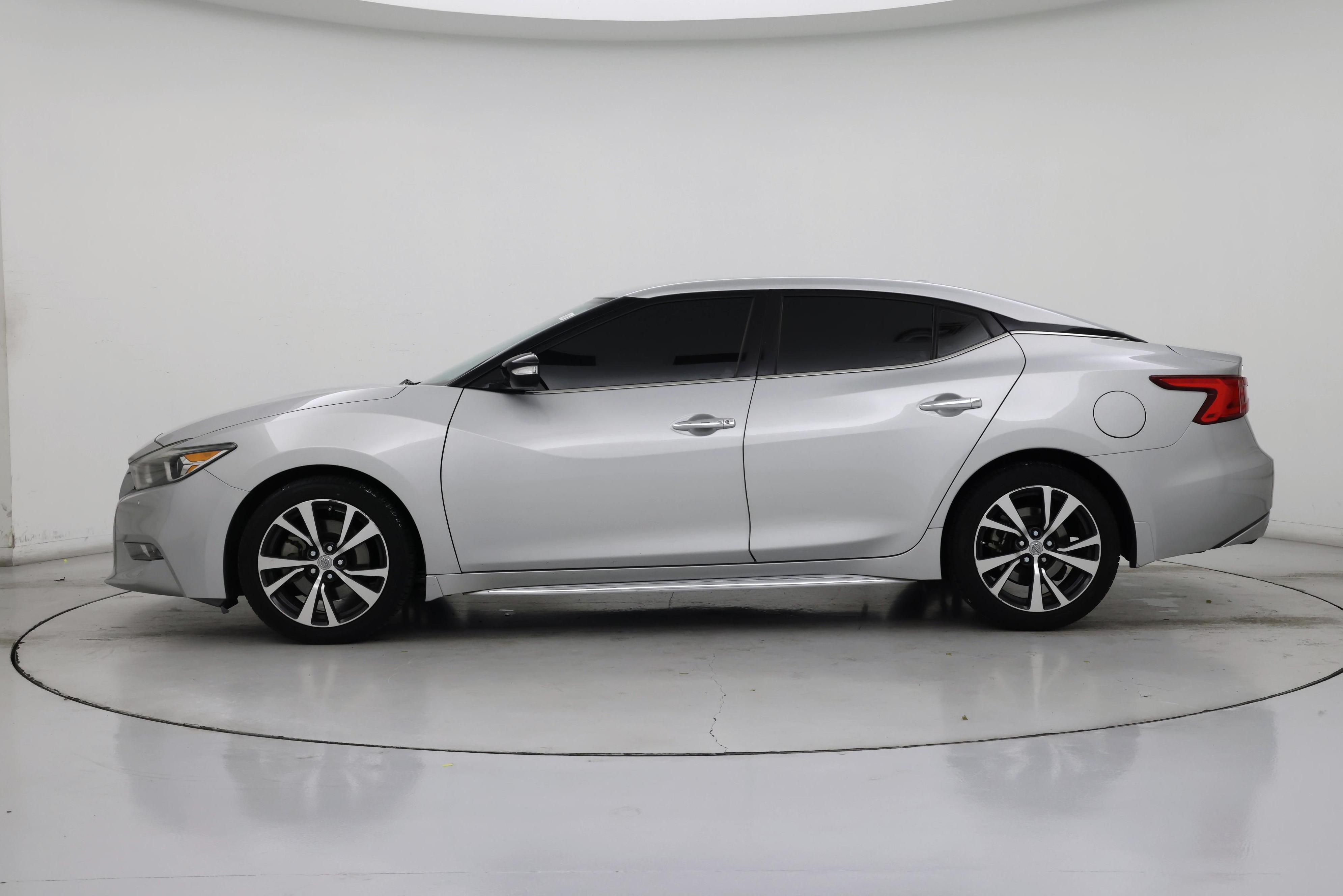 Thumbnail: 2017 Nissan Maxima - 3