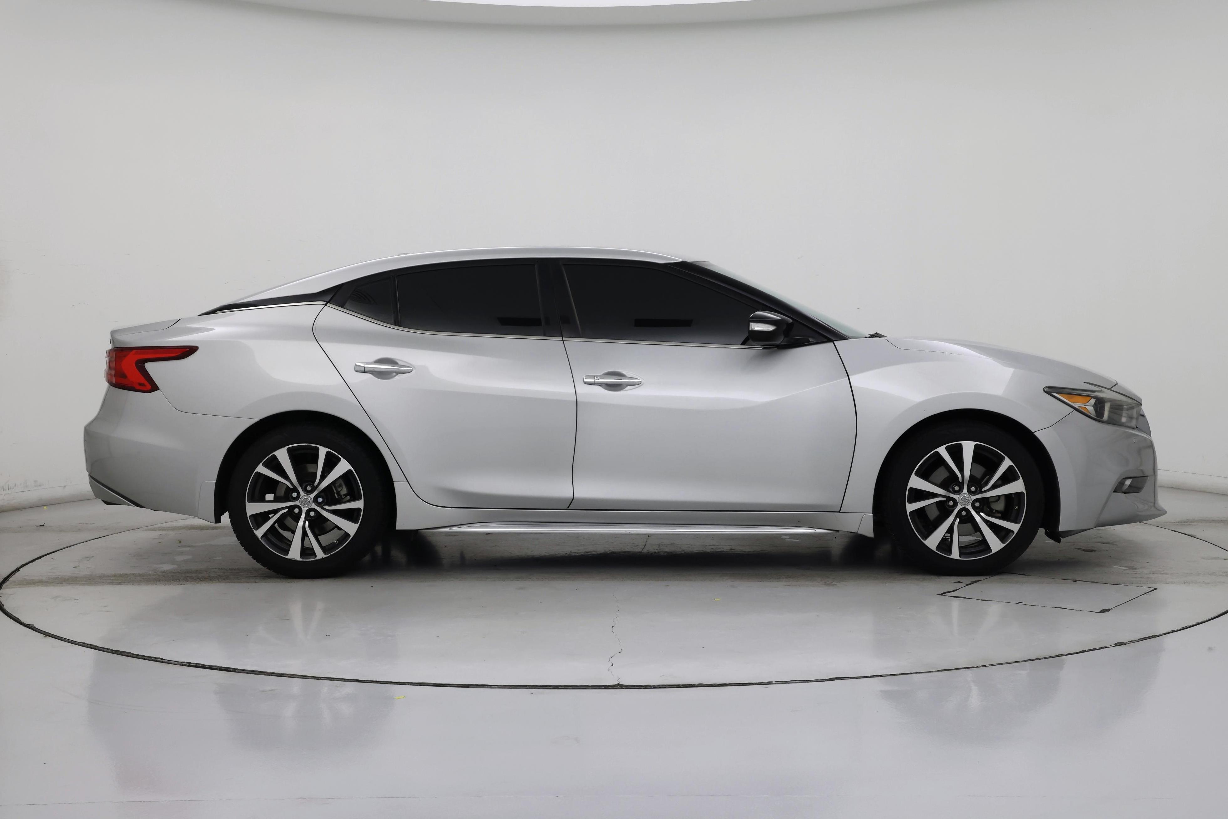 Thumbnail: 2017 Nissan Maxima - 7