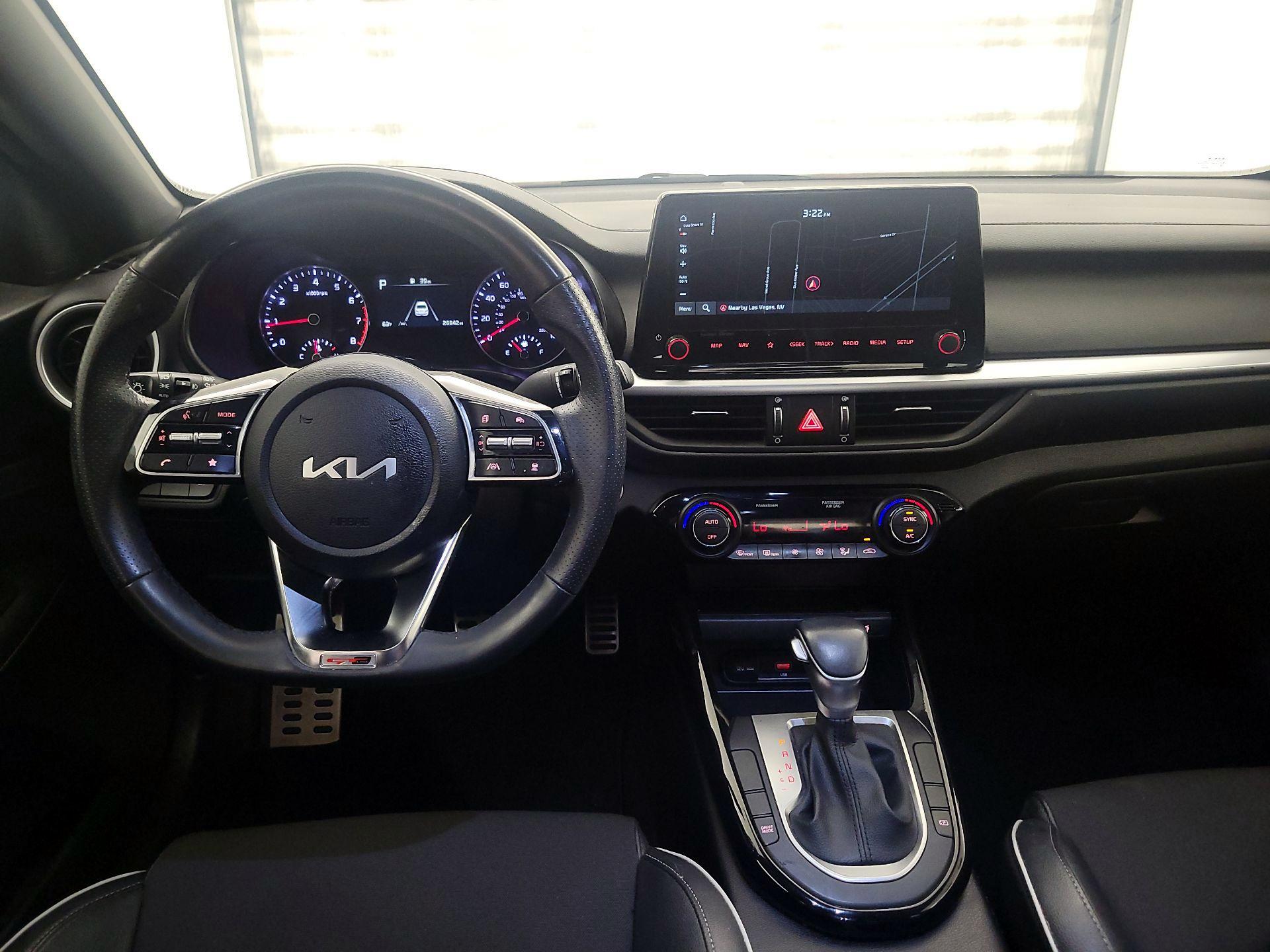 Thumbnail: 2024 Kia Forte - 9