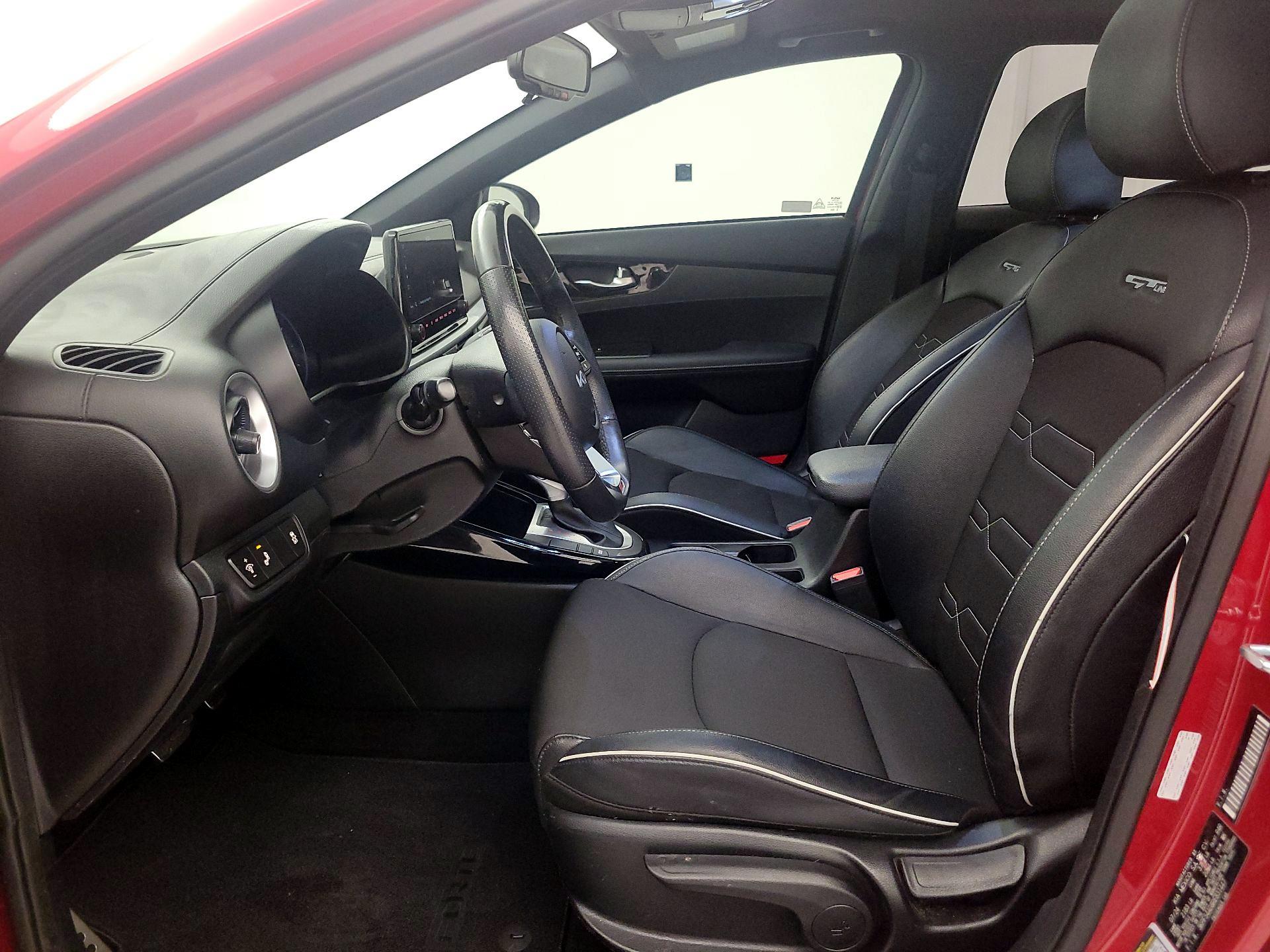 Thumbnail: 2024 Kia Forte - 11