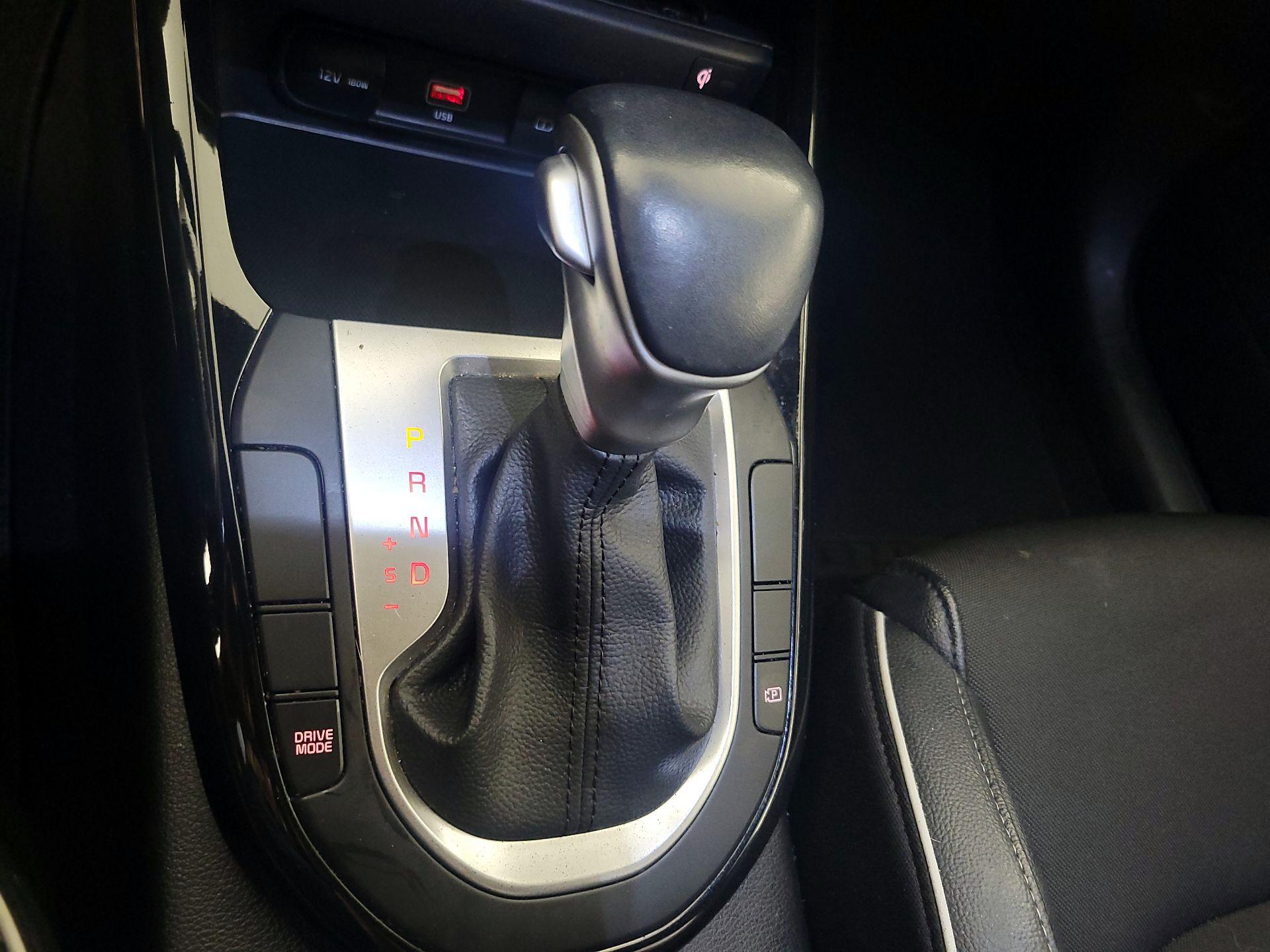 Thumbnail: 2024 Kia Forte - 18