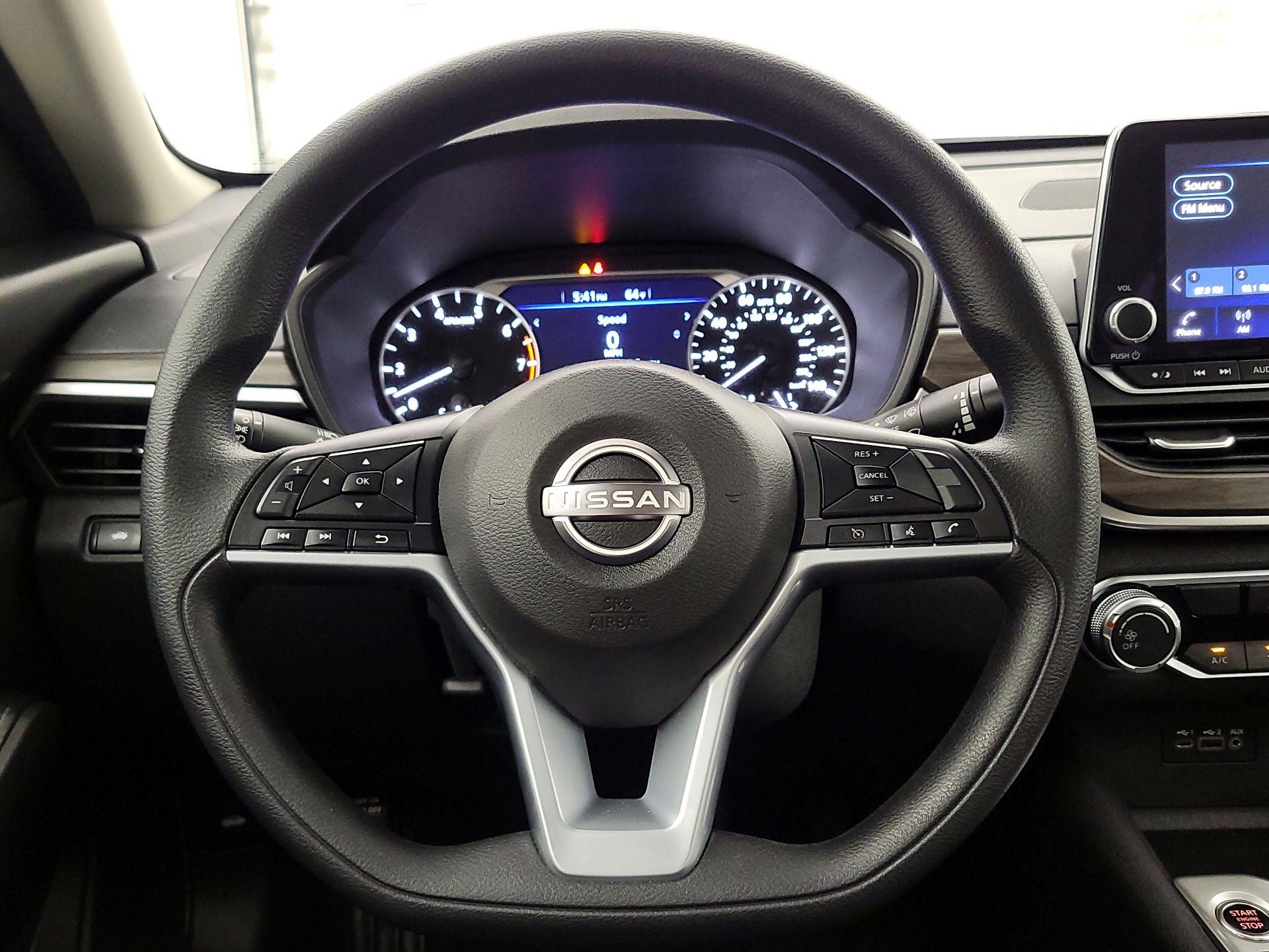 Thumbnail: 2025 Nissan Altima - 10